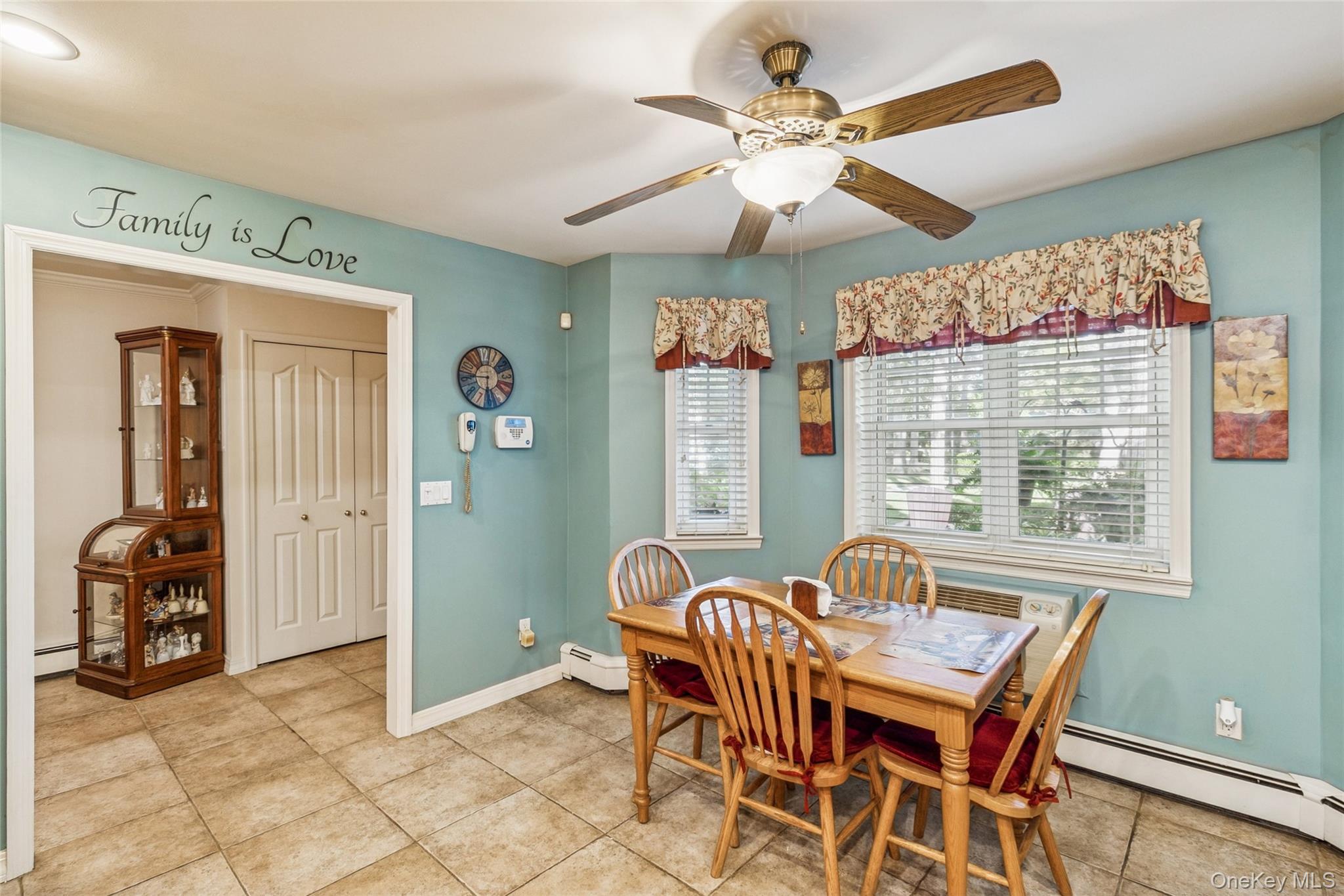 #6 photo, 10 Glen Hollow Drive, サフォーク郡 Holtsville , NY 11742