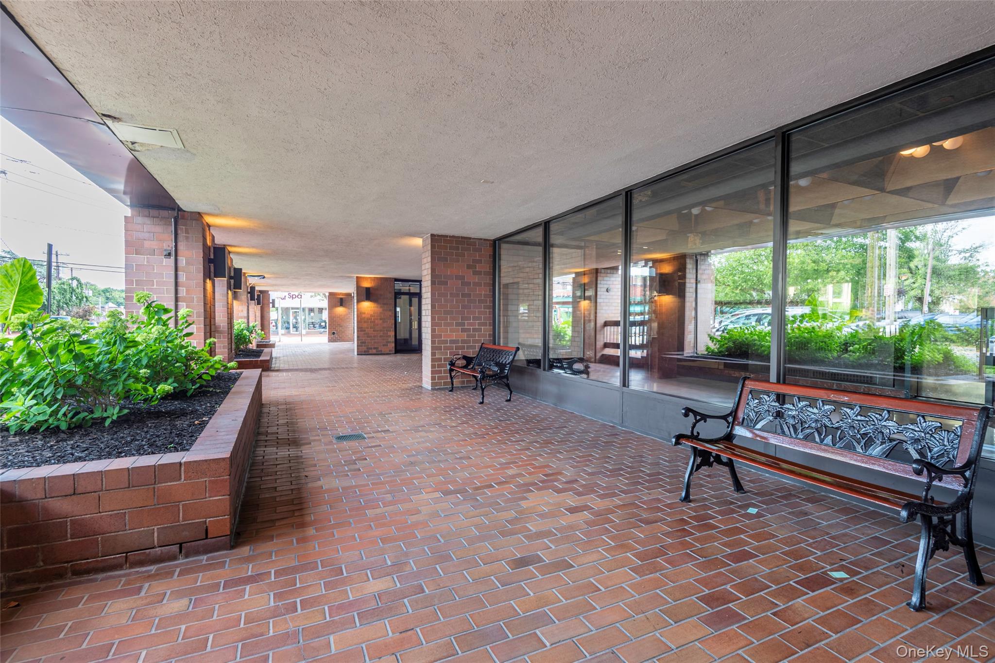 #3 photo, 12 BOND Street, ナッソー郡 Great Neck , NY 11021