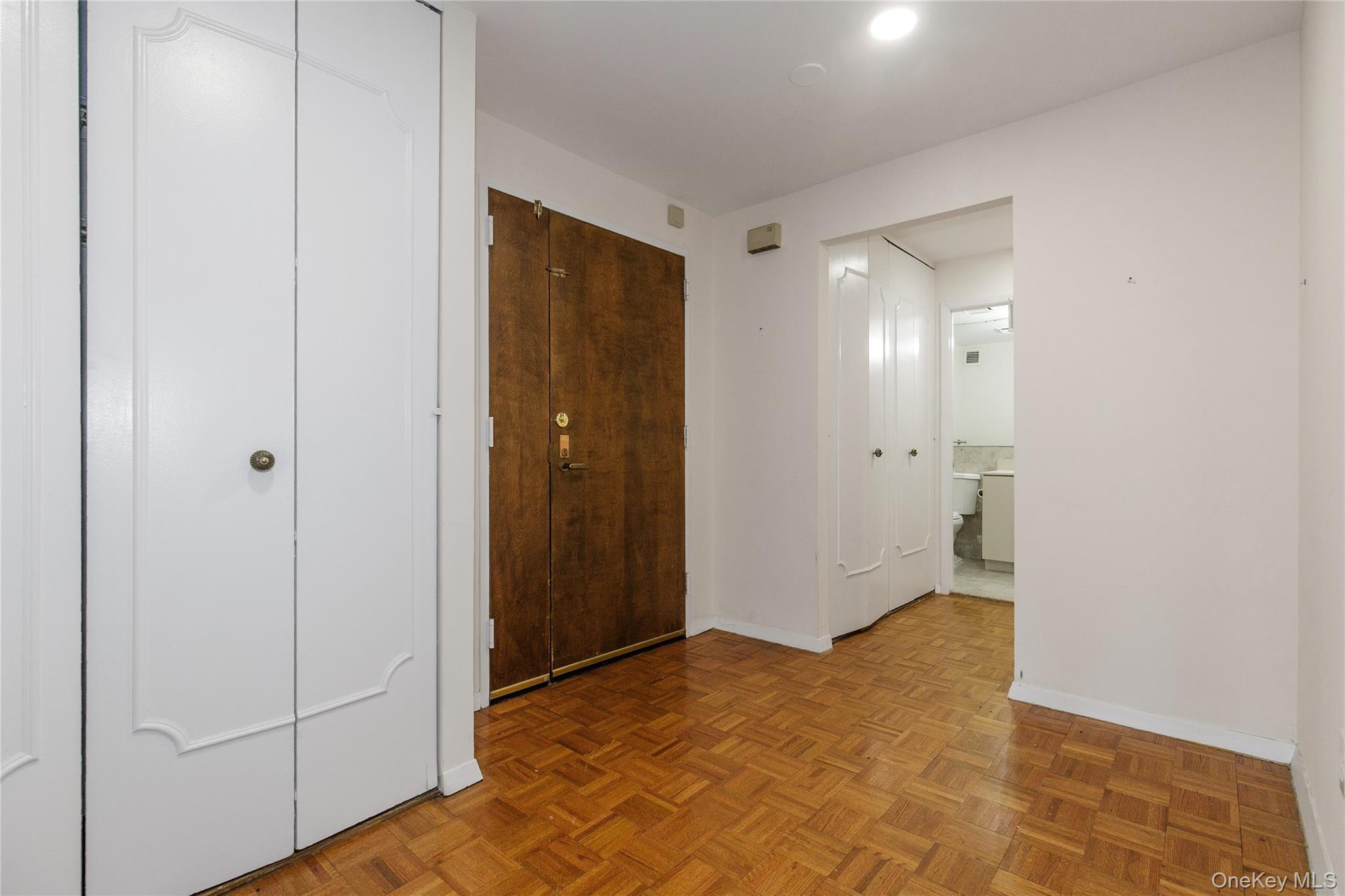 #6 photo, 12 BOND Street, ナッソー郡 Great Neck , NY 11021