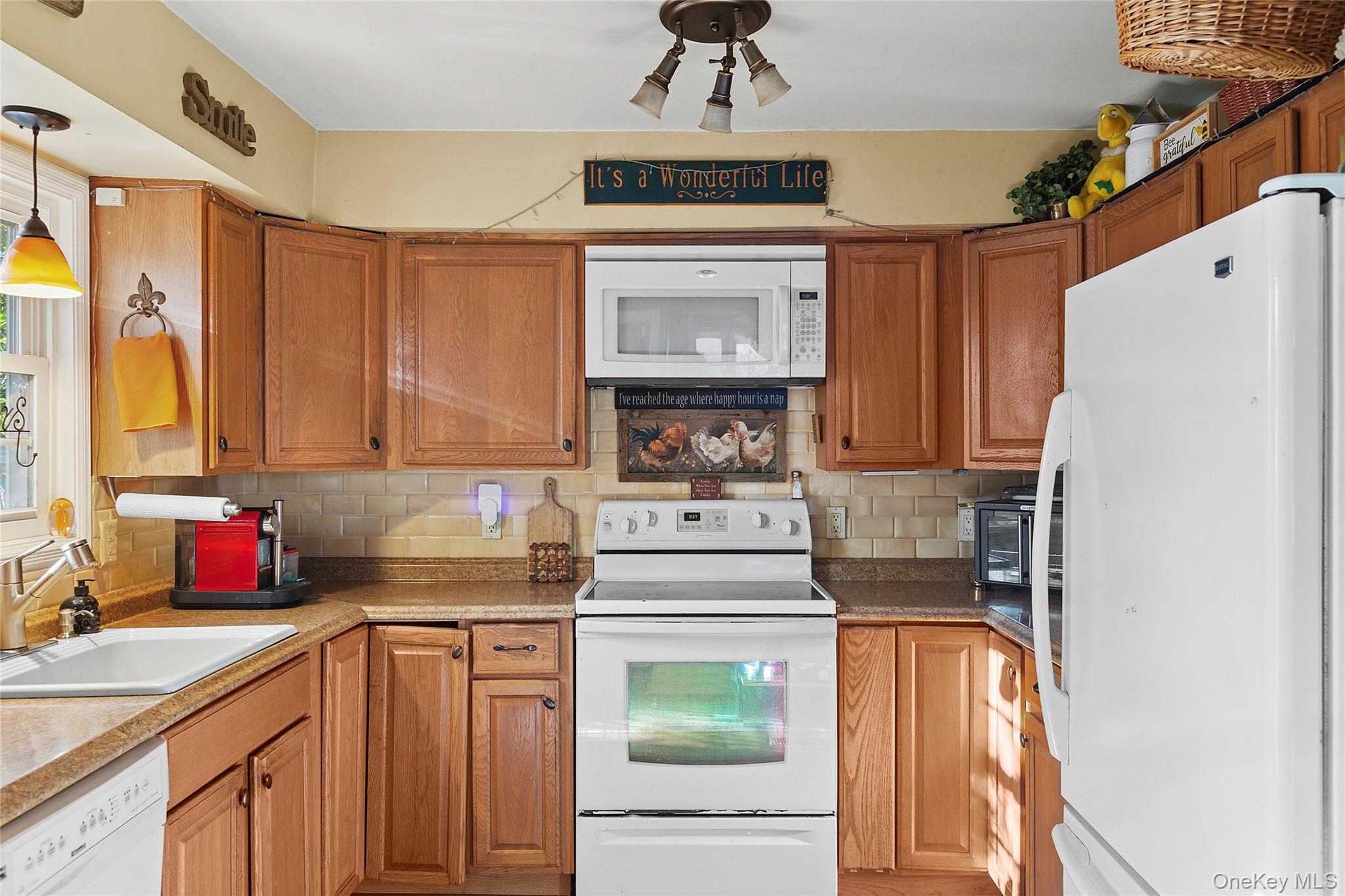 #4 photo, 42 Locust Avenue, サフォーク郡 Southampton , NY 11968