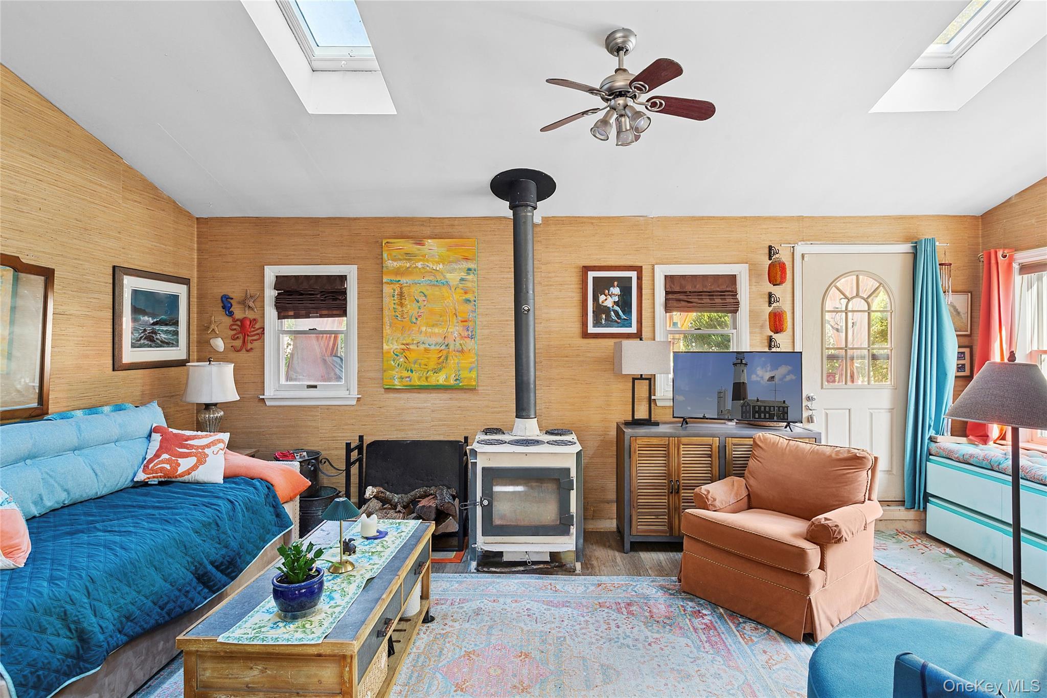 #5 photo, 42 Locust Avenue, サフォーク郡 Southampton , NY 11968