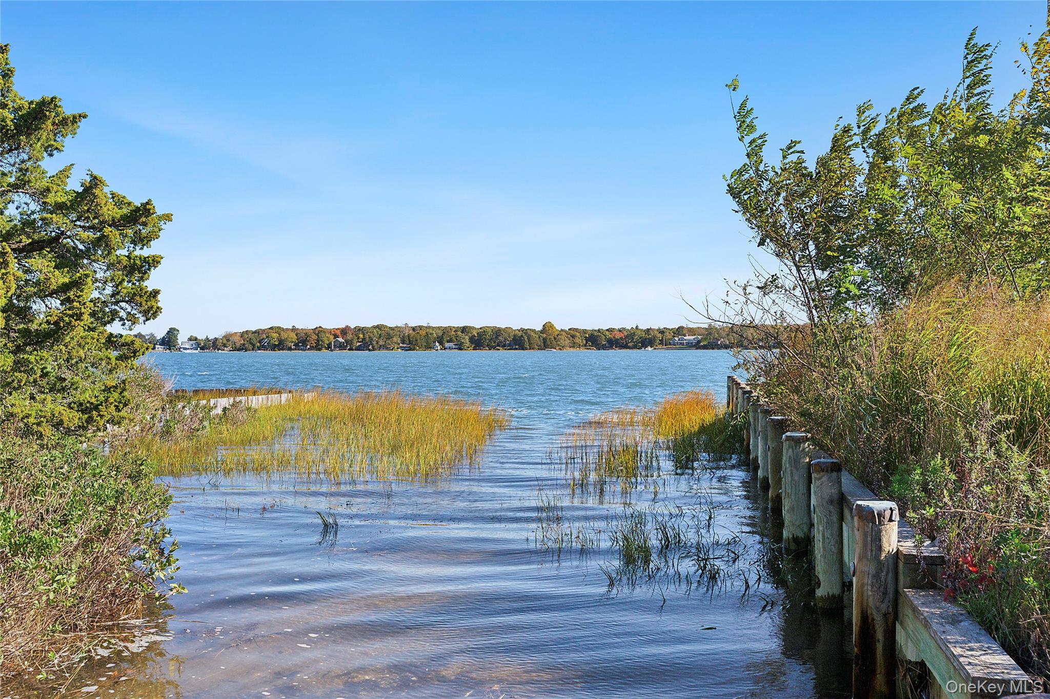 #8 photo, 42 Locust Avenue, サフォーク郡 Southampton , NY 11968