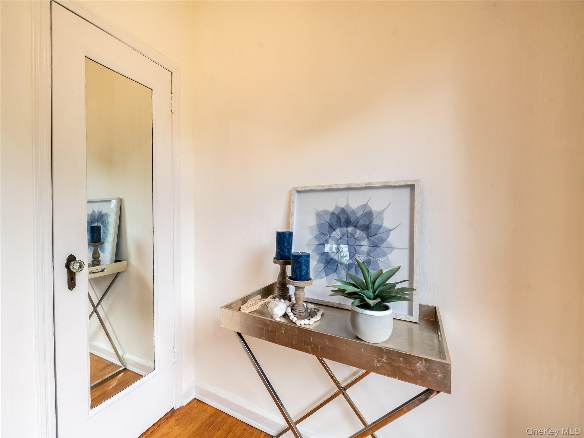 #3 photo, 90 Gaynor Avenue, ナッソー郡 Manhasset , NY 11030