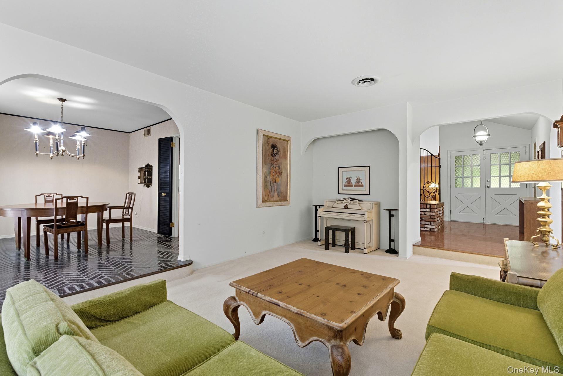 #11 photo, 36 Lisa Drive, Dix Hills , NY 11746