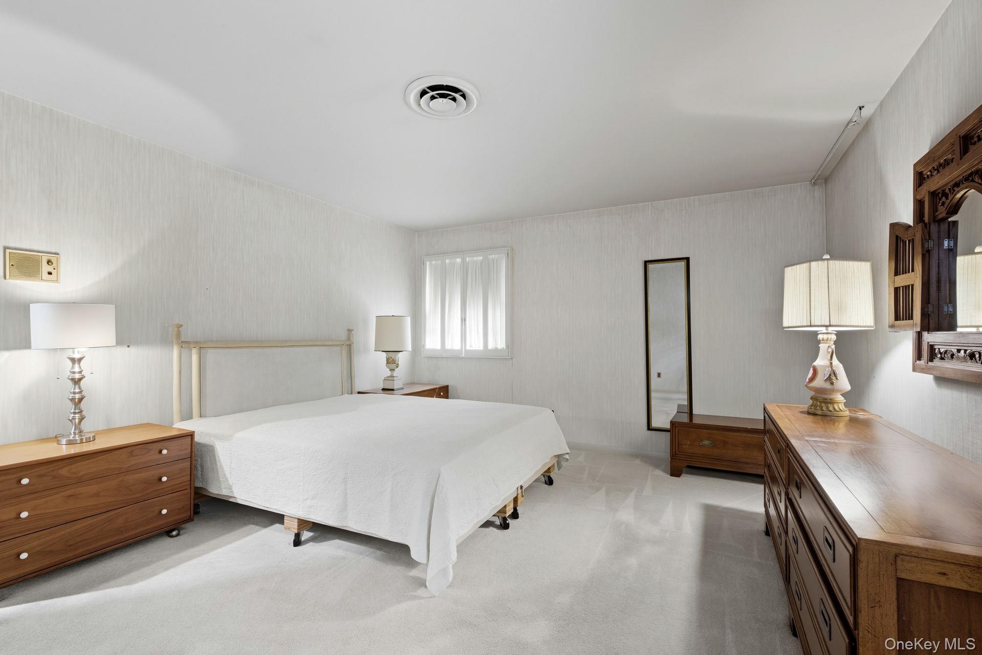 #14 photo, 36 Lisa Drive, Dix Hills , NY 11746