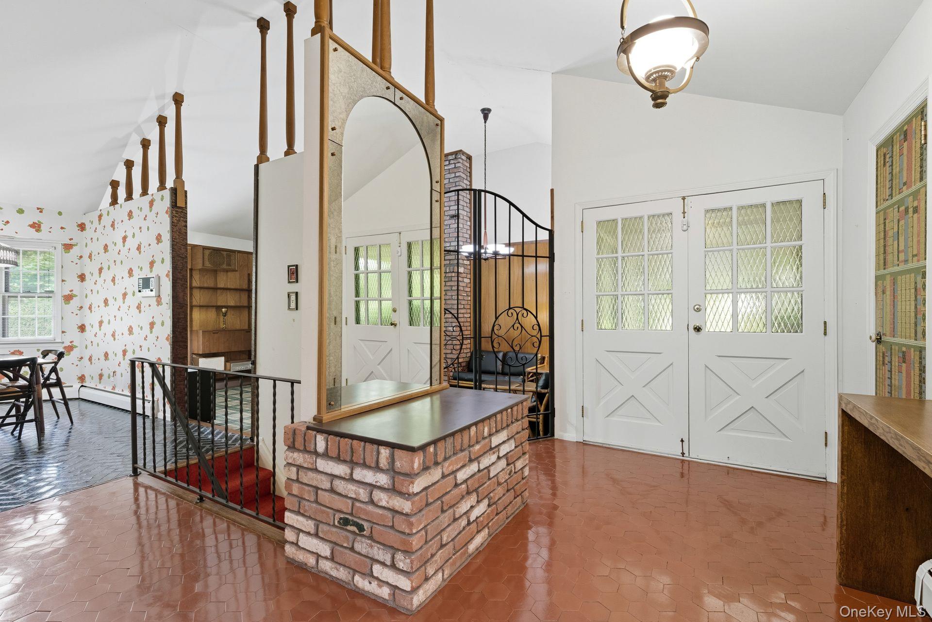 #4 photo, 36 Lisa Drive, Dix Hills , NY 11746