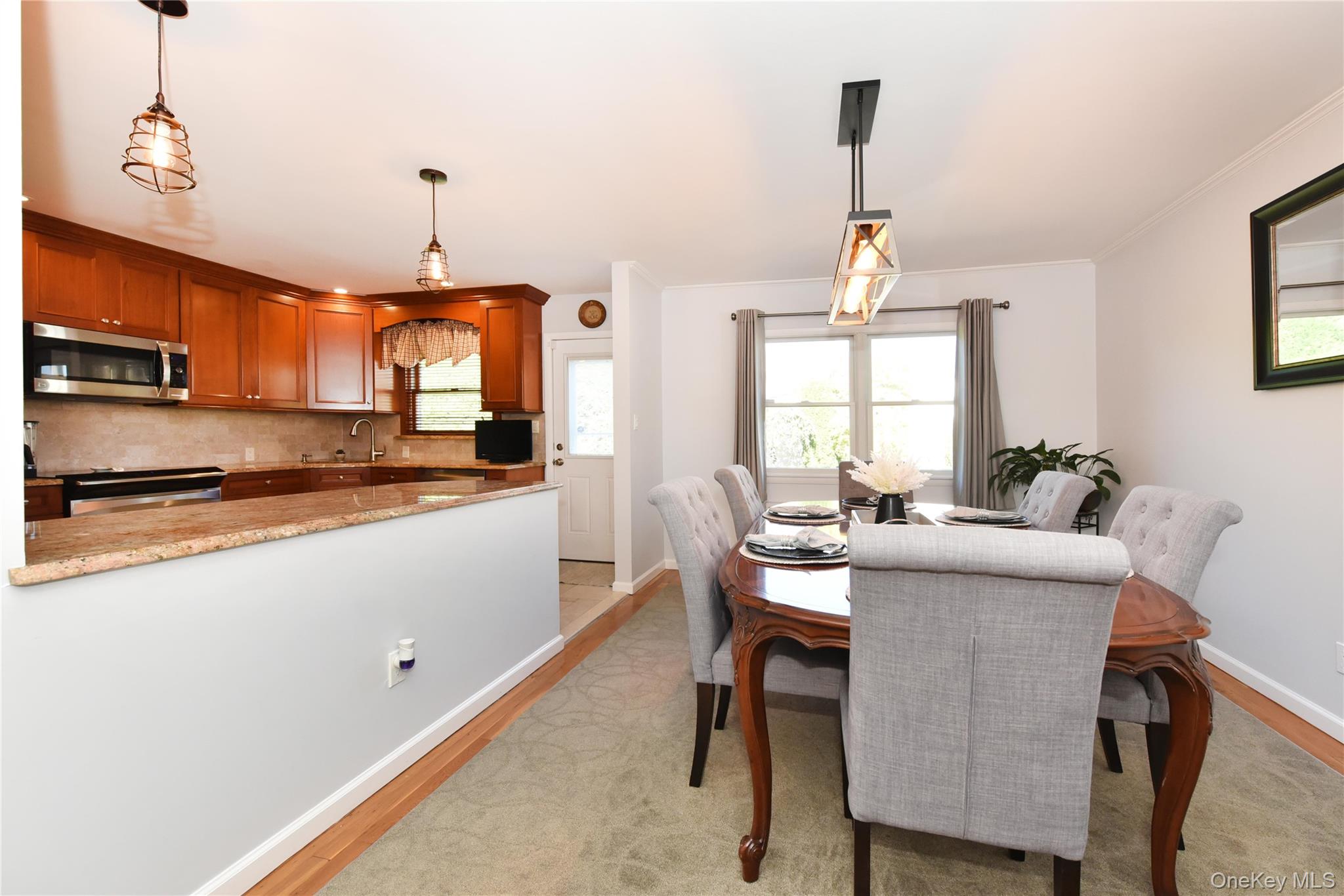 #13 photo, 576 Western Park Drive, ナッソー郡 West Hempstead , NY 11552