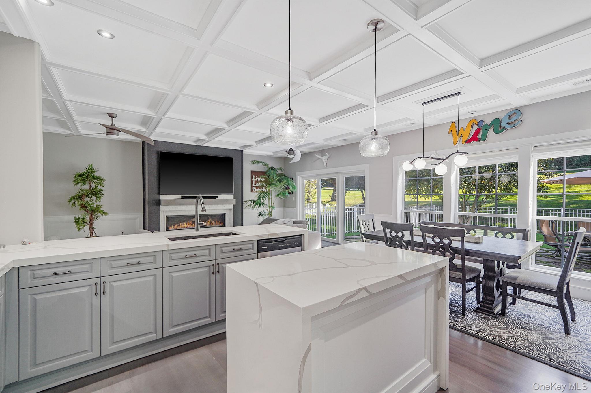 #10 photo, 14 Hamlet Drive, サフォーク郡 Hauppauge , NY 11788