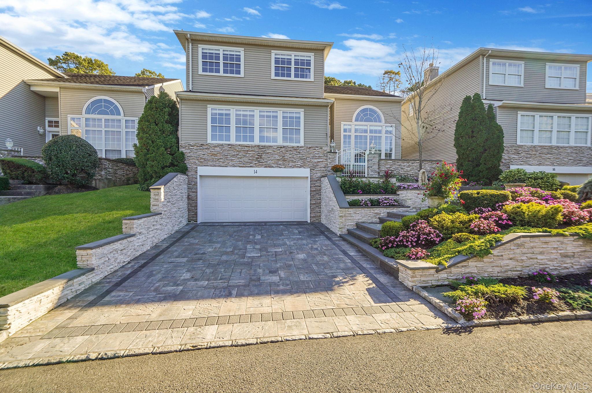 #2 photo, 14 Hamlet Drive, サフォーク郡 Hauppauge , NY 11788