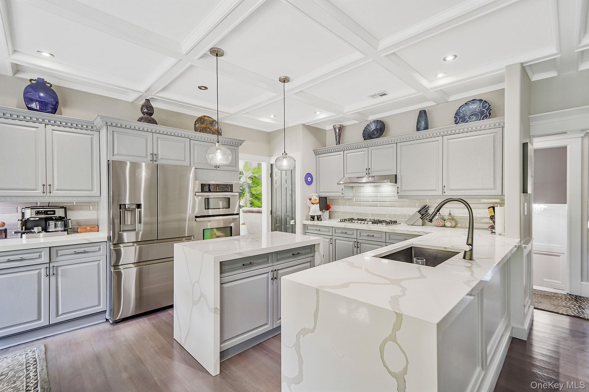 #9 photo, 14 Hamlet Drive, サフォーク郡 Hauppauge , NY 11788