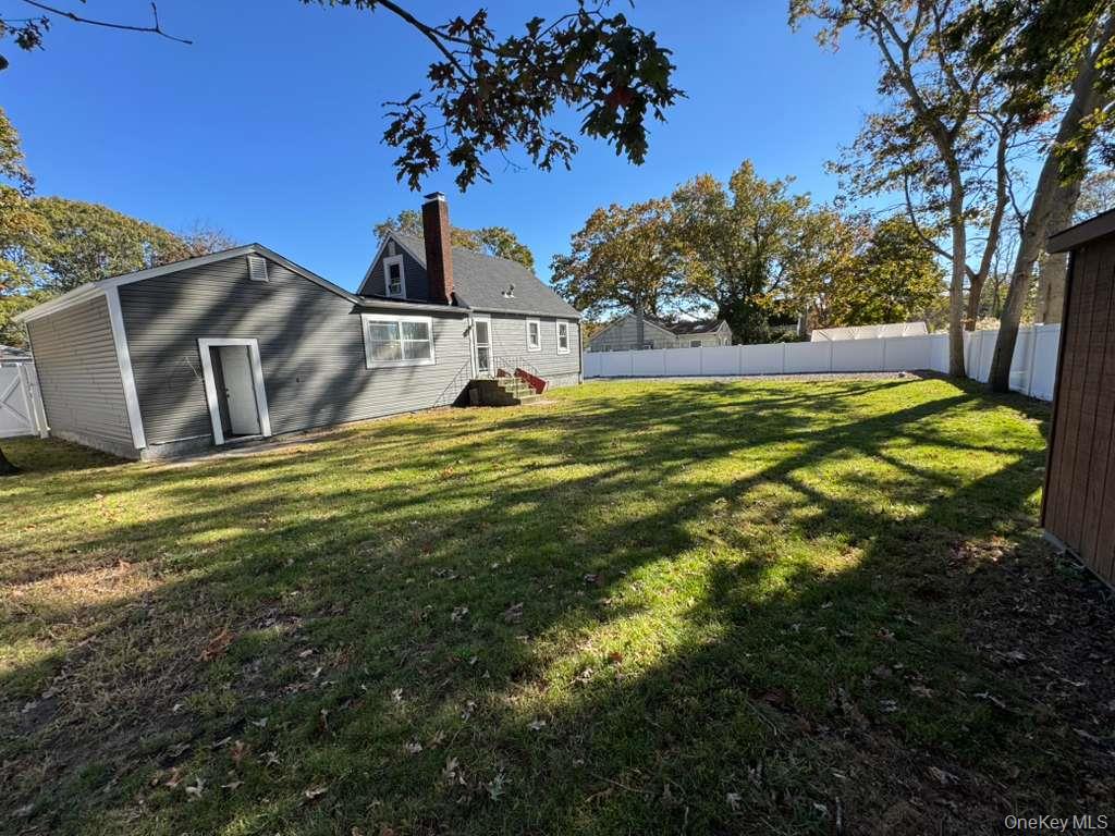 #10 photo, 8 Paul Drive, サフォーク郡 Mastic , NY 11950