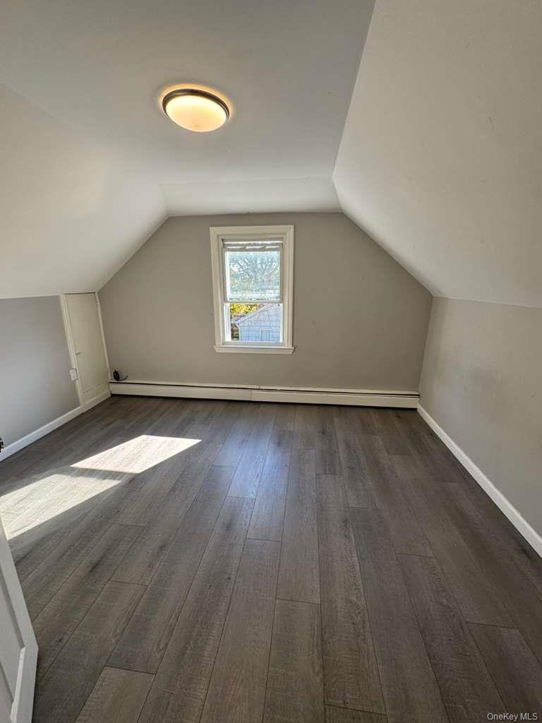 #18 photo, 8 Paul Drive, サフォーク郡 Mastic , NY 11950