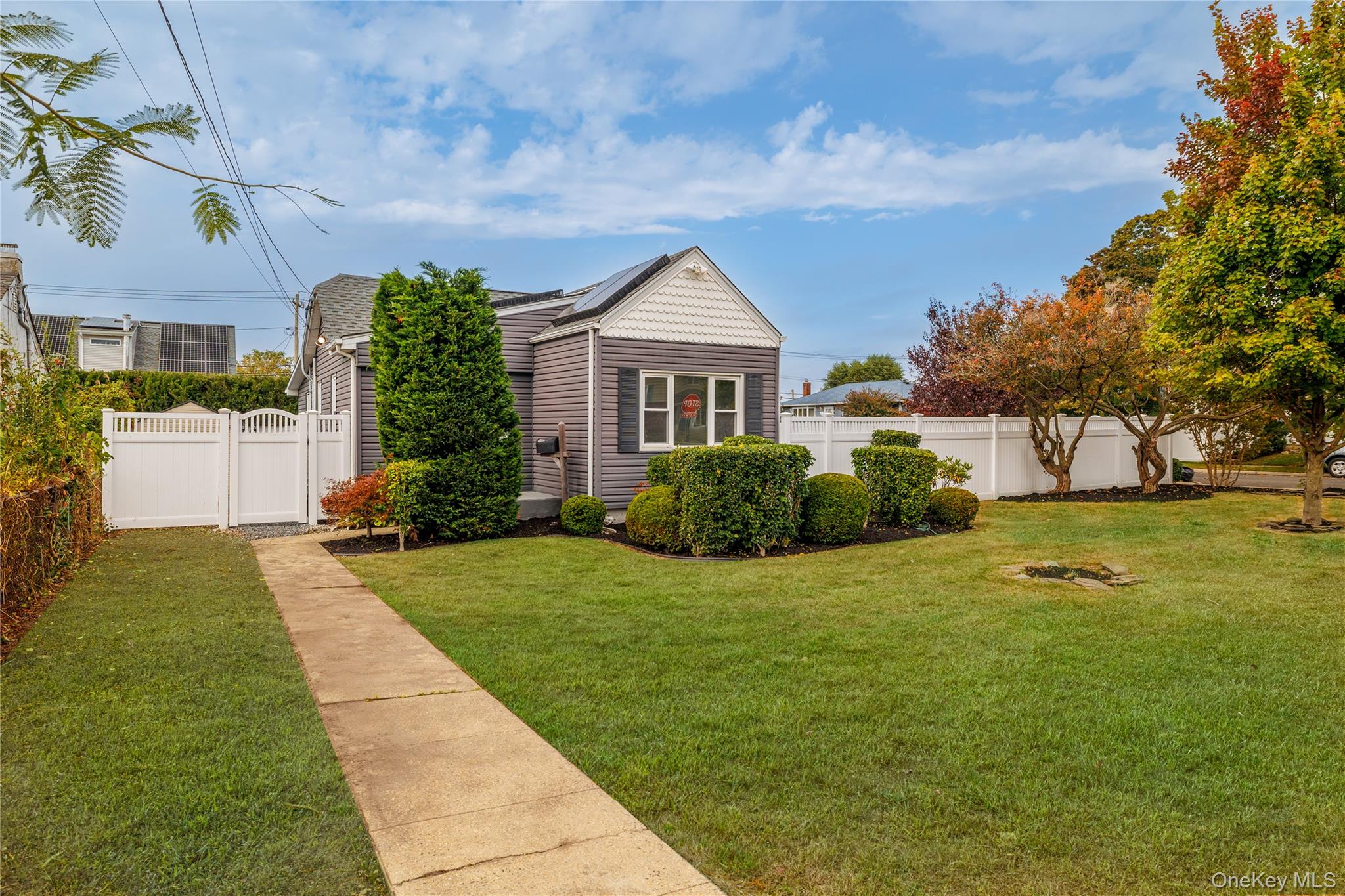 #1 photo, 2444 Bayview Avenue, ナッソー郡 Wantagh , NY 11793