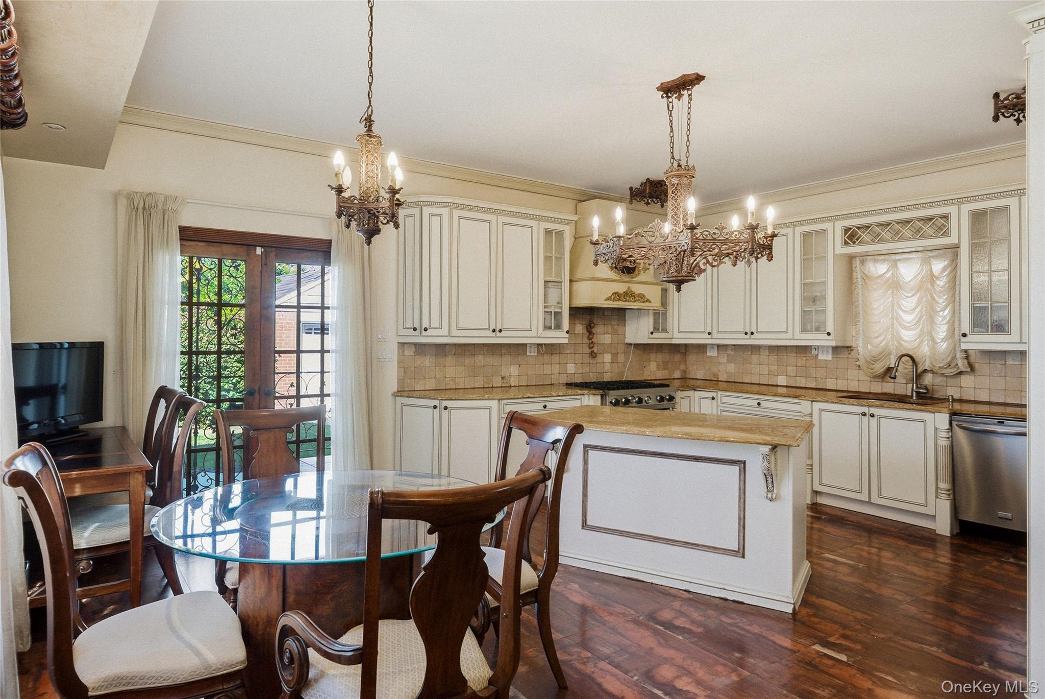 #4 photo, 18631 Radnor Road, Jamaica Estates , NY 11432