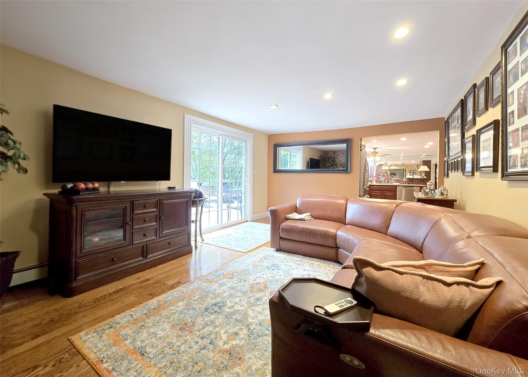 #14 photo, 7 Royal Oaks Drive, サフォーク郡 Centereach , NY 11720