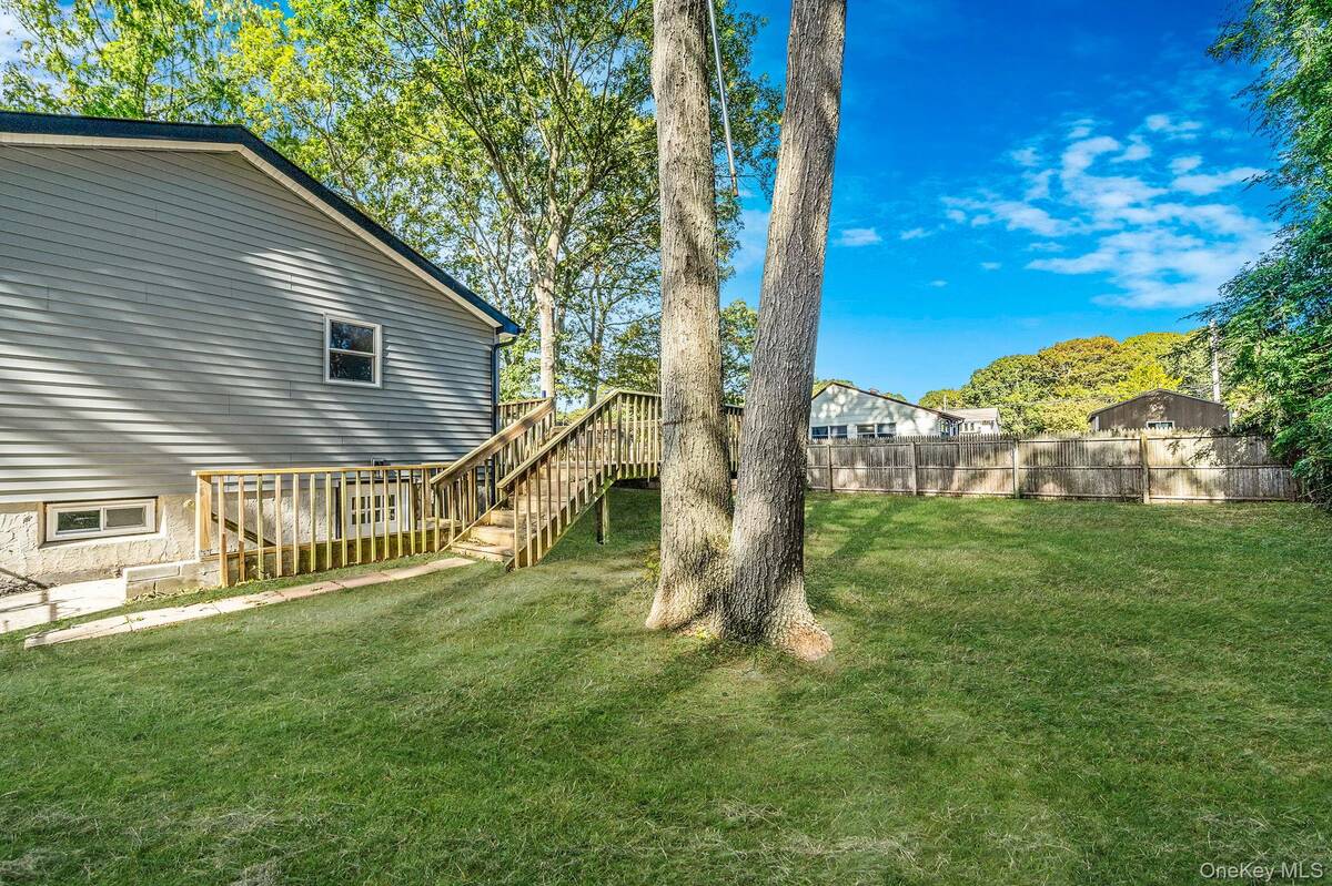 #26 photo, 45 Arrowhead Drive, サフォーク郡 Shirley , NY 11967