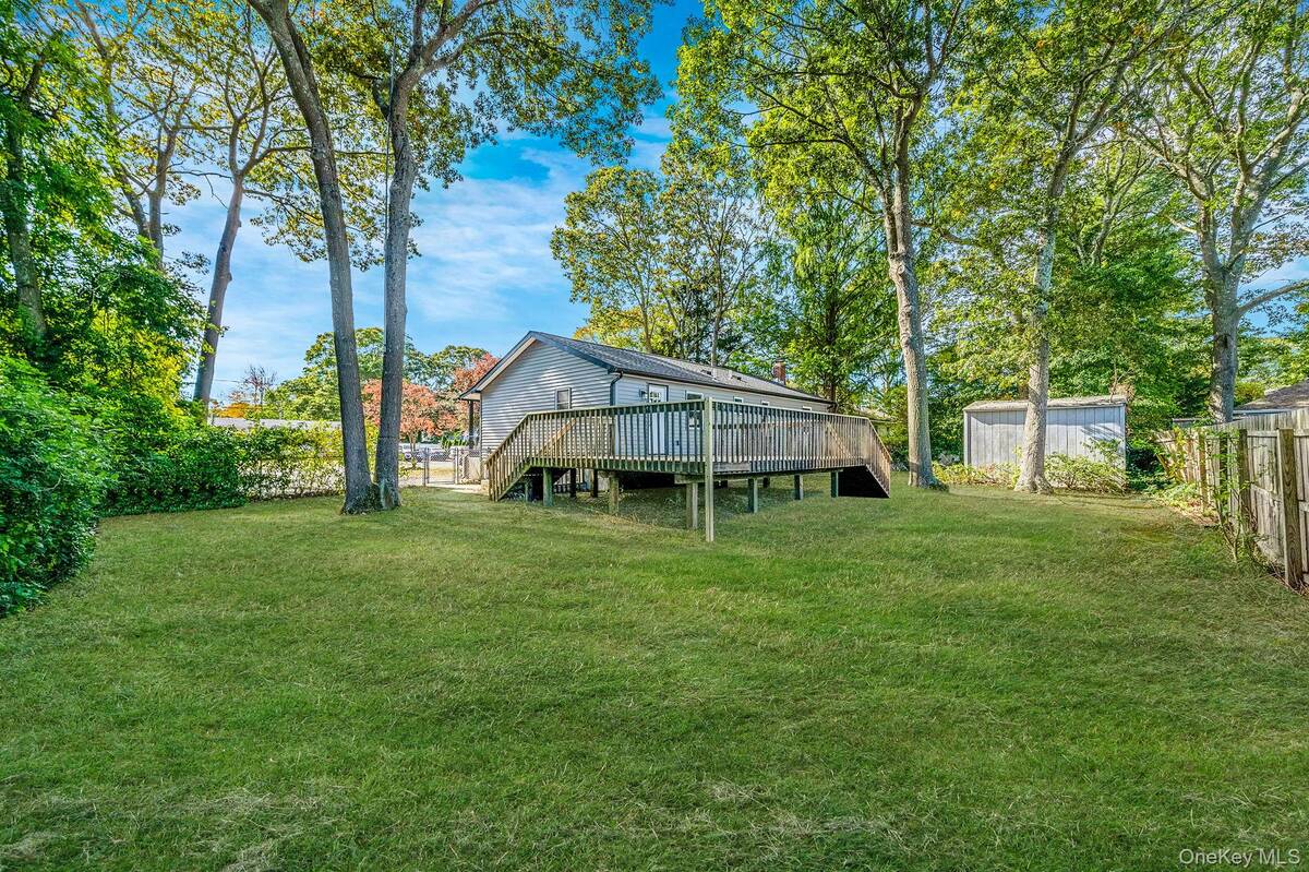 #27 photo, 45 Arrowhead Drive, サフォーク郡 Shirley , NY 11967