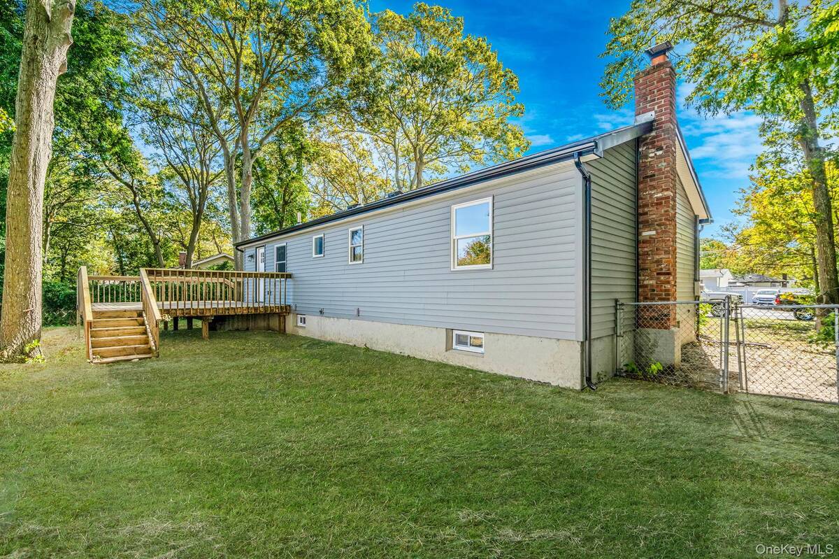 #29 photo, 45 Arrowhead Drive, サフォーク郡 Shirley , NY 11967