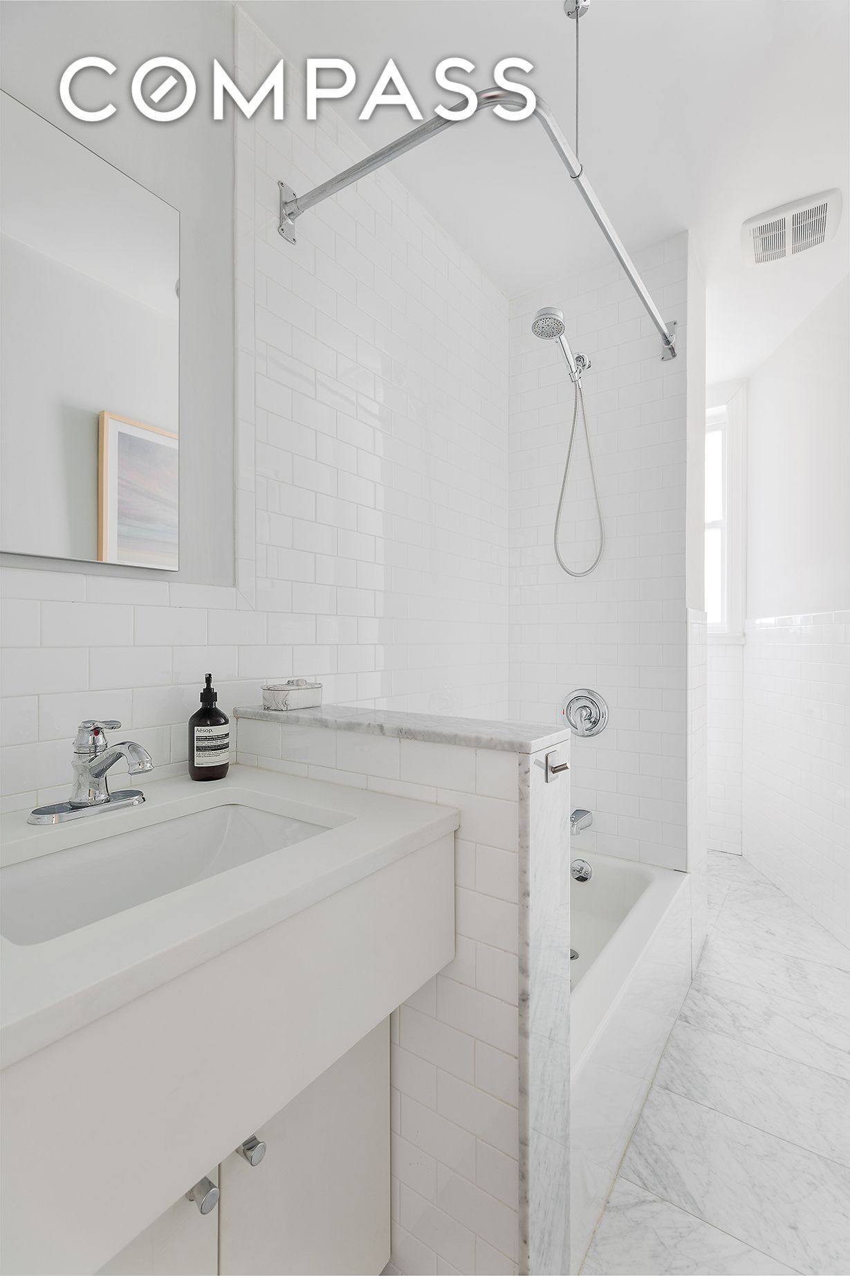 #7 photo, 124 Thompson Street, マンハッタン SoHo , NY 10012