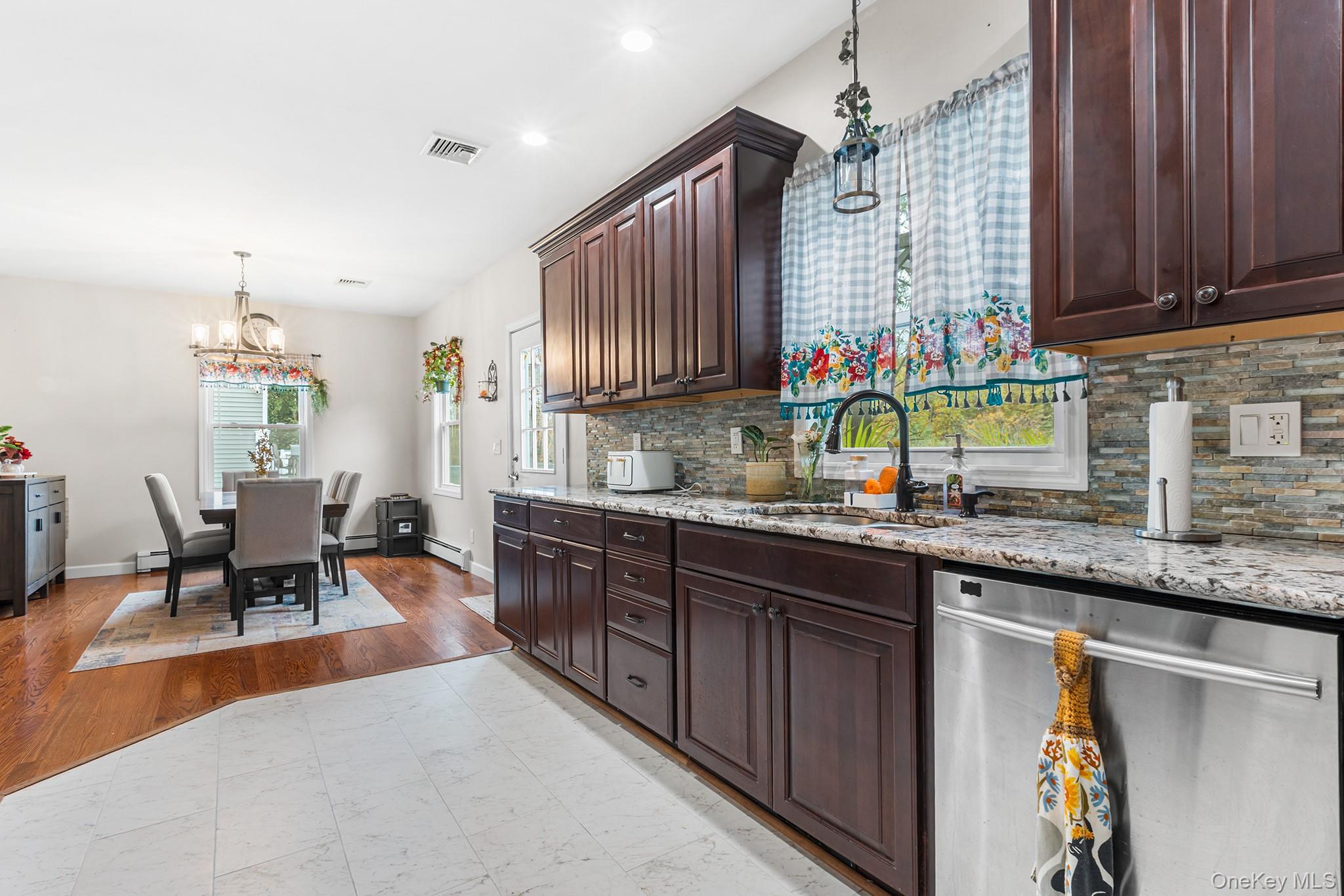 #10 photo, 30 High Street, Unionville , NY 10988