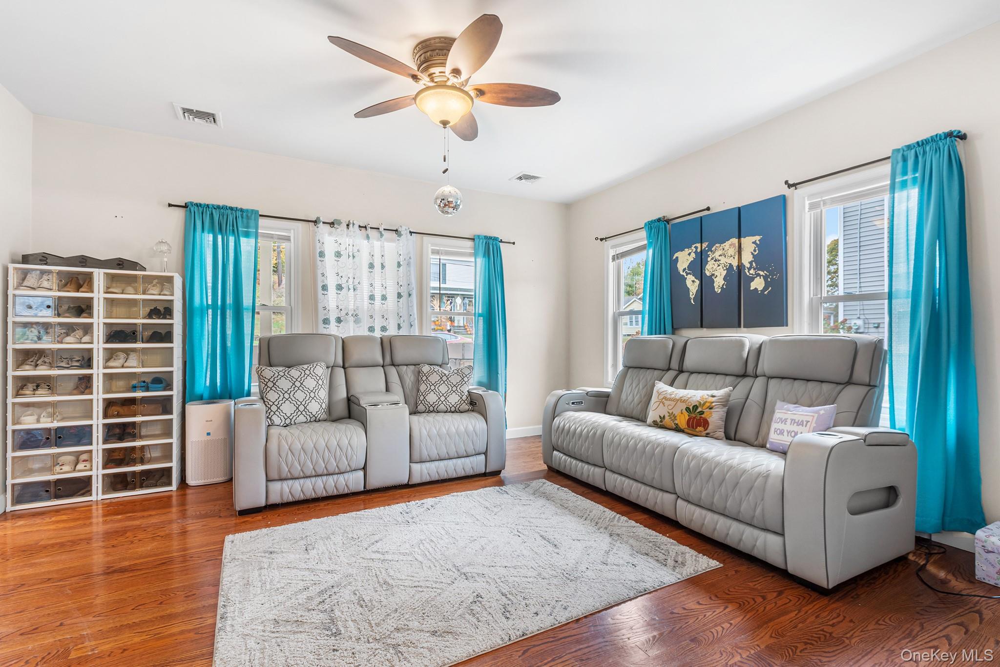 #6 photo, 30 High Street, Unionville , NY 10988