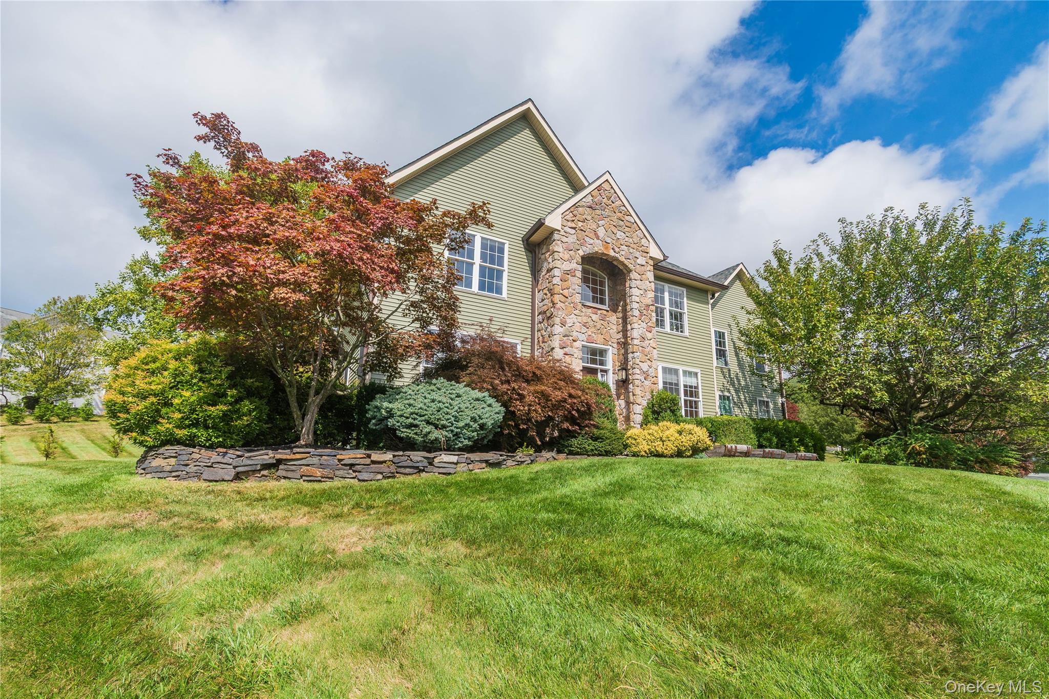 #1 photo, 21 Castleton Drive, Highland Mills , NY 10930