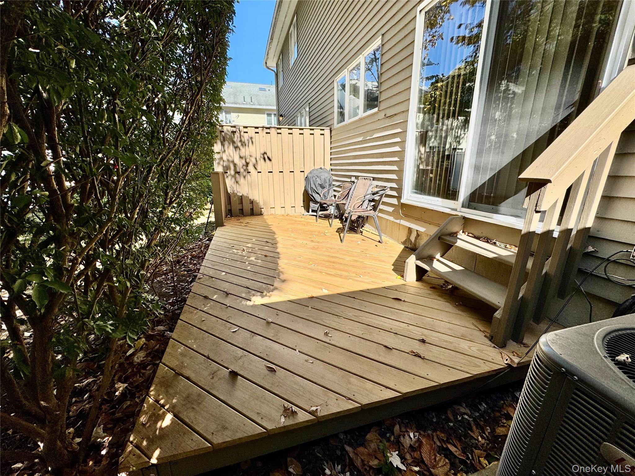 #15 photo, 87 Village Green, Bardonia , NY 10954