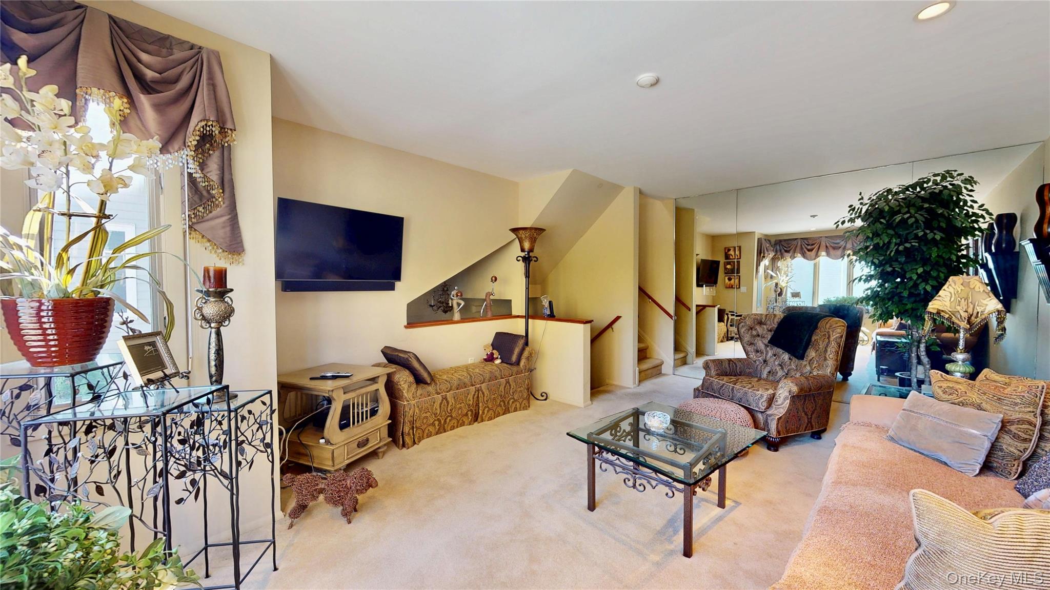 #3 photo, 87 Village Green, Bardonia , NY 10954