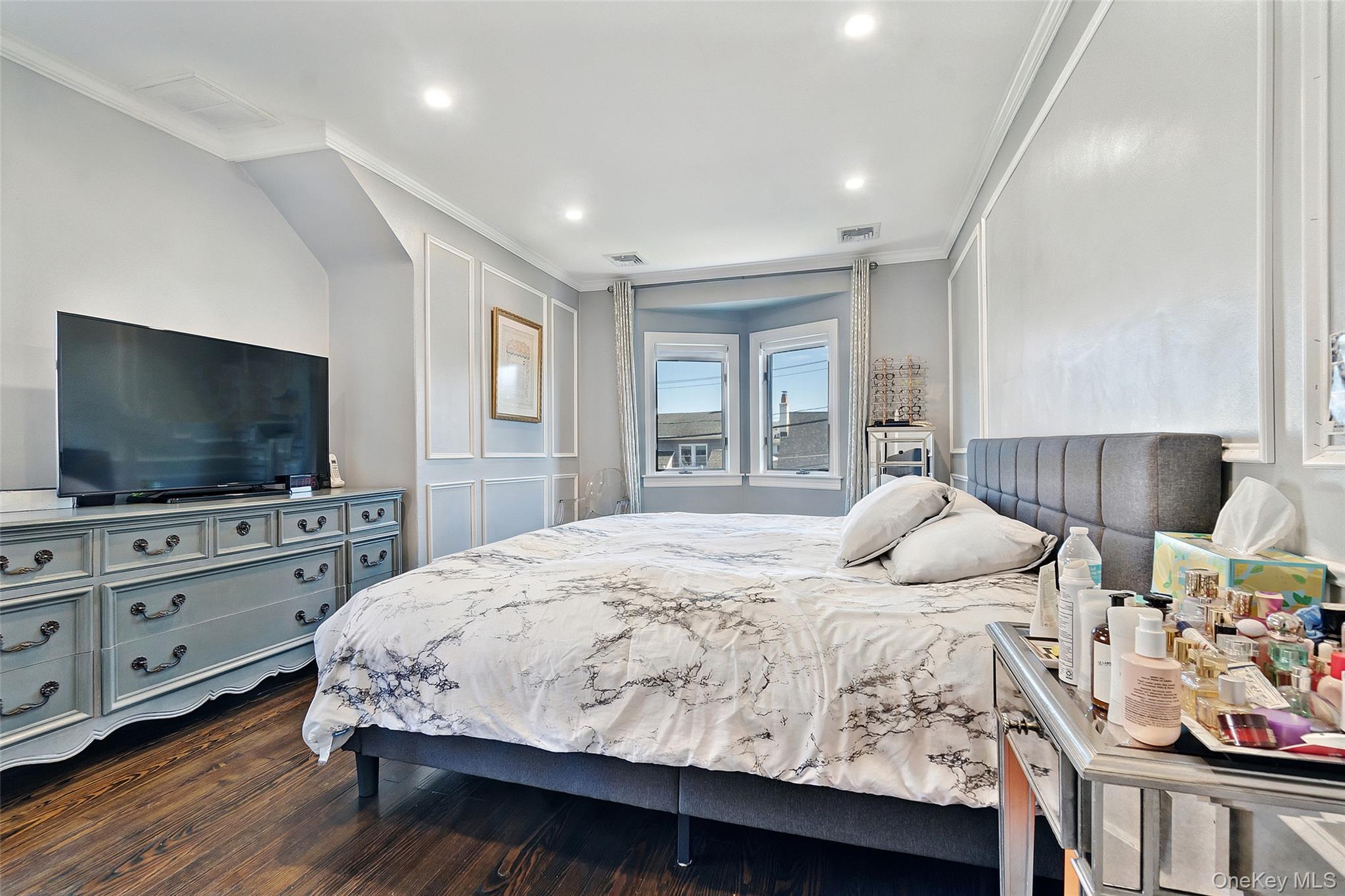 #17 photo, 329 Beach 146th Street, Neponsit , NY 11694