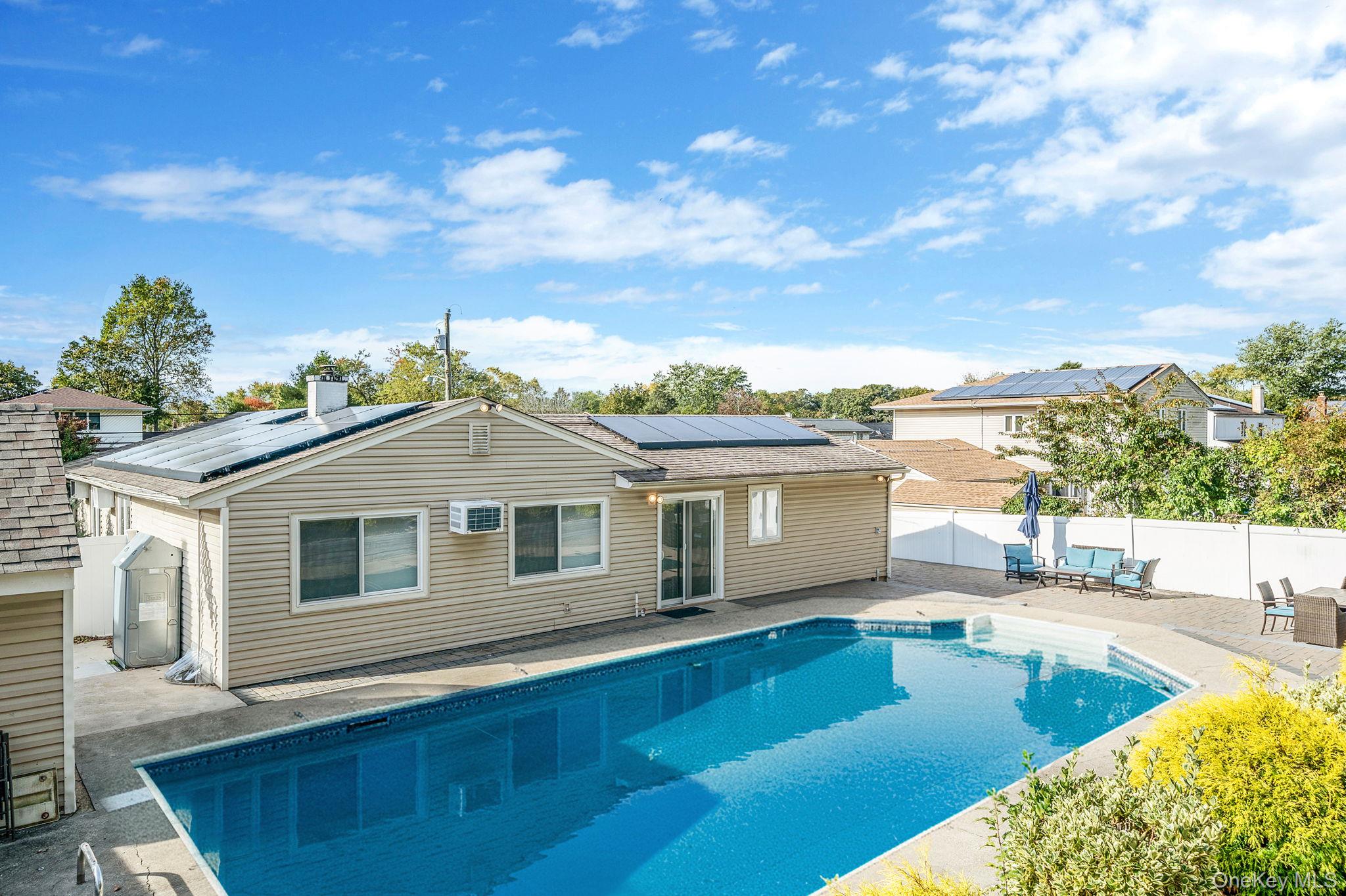 #8 photo, 55 Wexford Drive, サフォーク郡 Oakdale , NY 11769