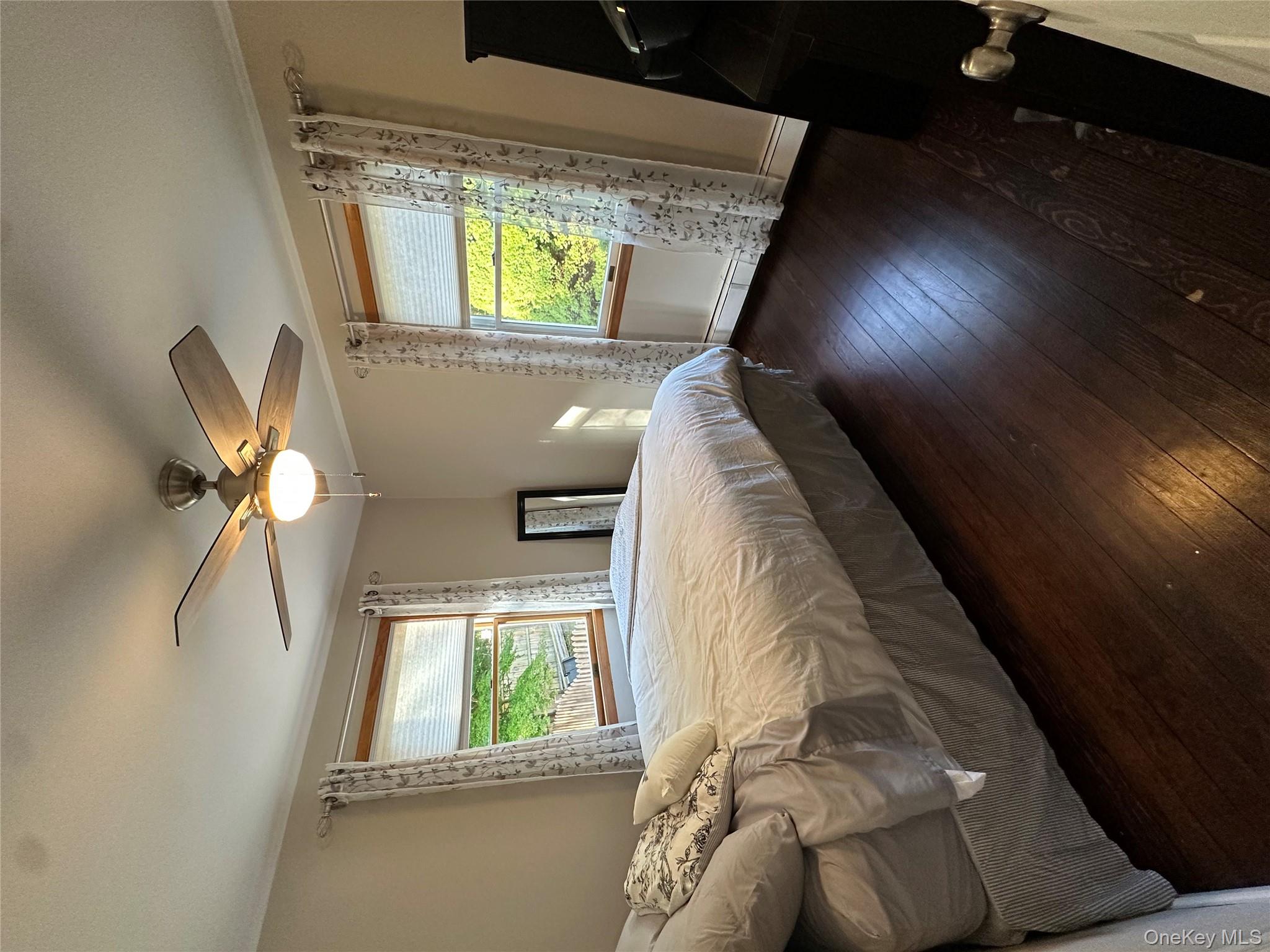 #17 photo, 558 Meadow Road, Kings Park , NY 11754