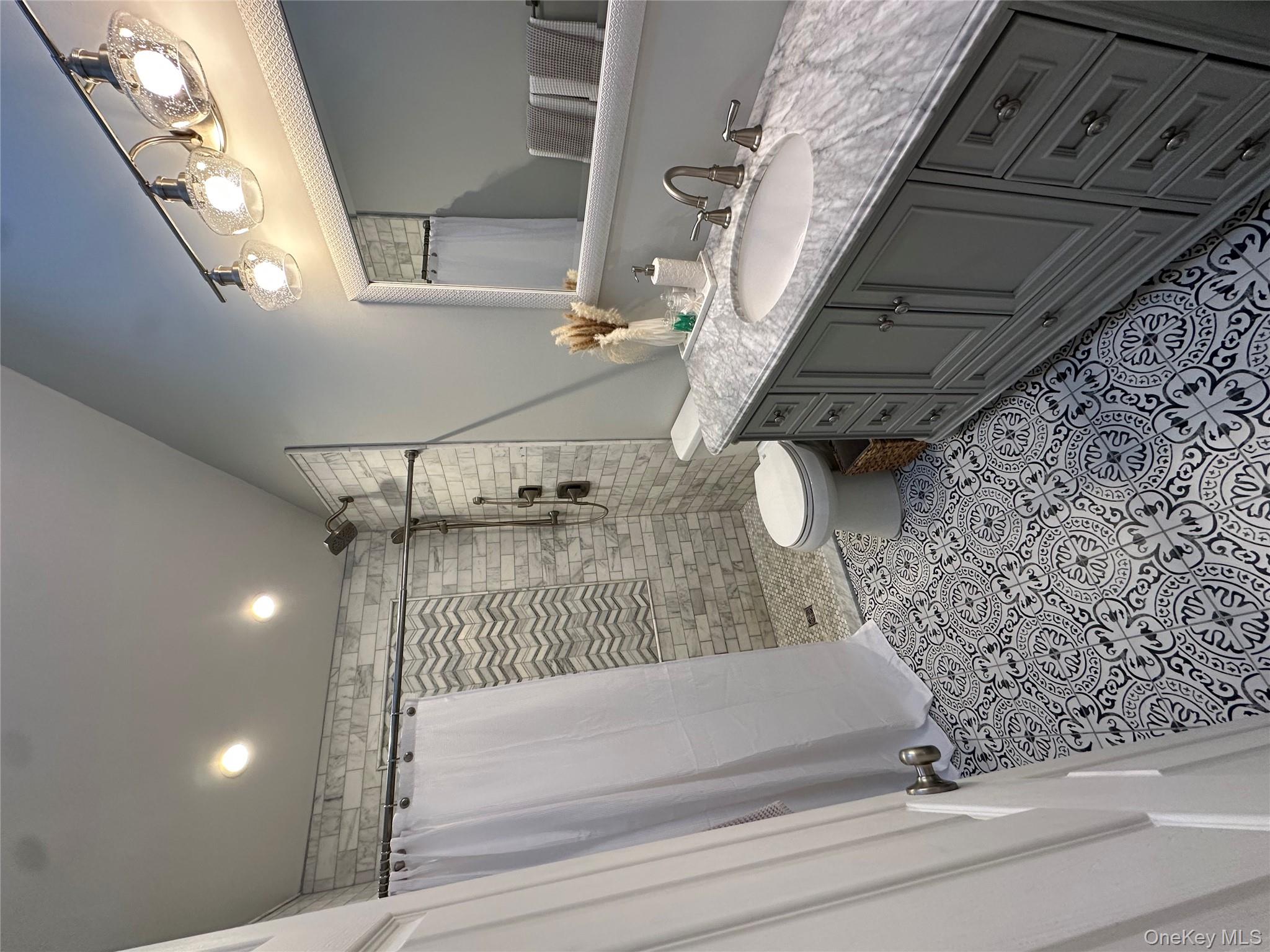 #19 photo, 558 Meadow Road, Kings Park , NY 11754