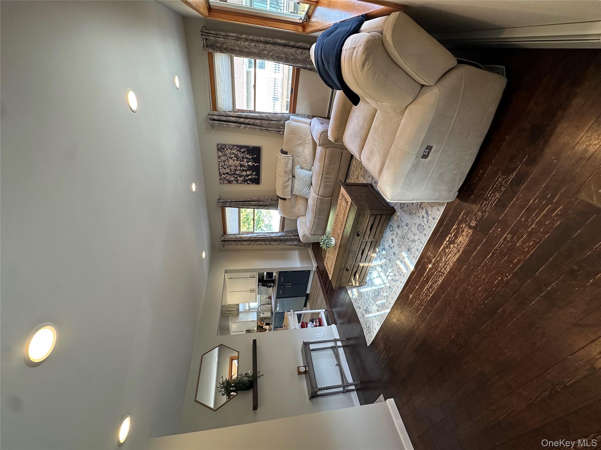 #4 photo, 558 Meadow Road, Kings Park , NY 11754