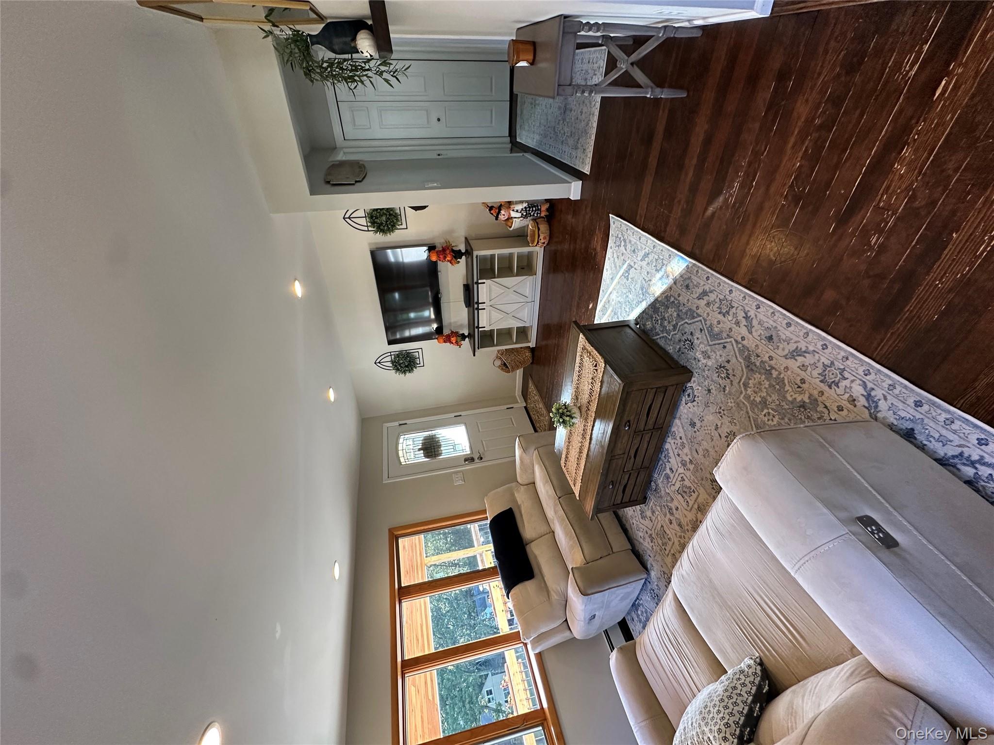 #6 photo, 558 Meadow Road, Kings Park , NY 11754