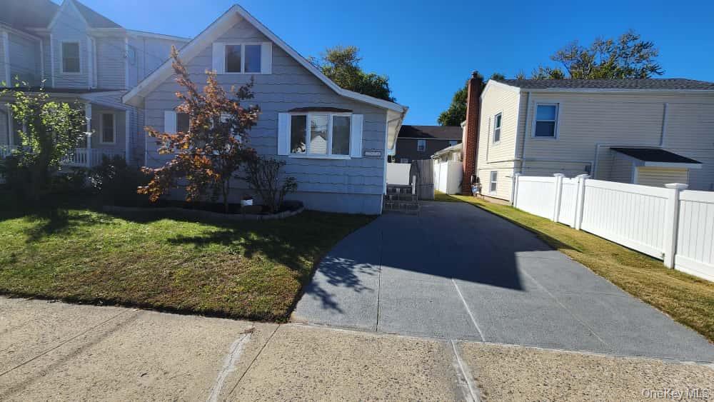 #1 photo, 2970 Grand Boulevard, ナッソー郡 Baldwin , NY 11510