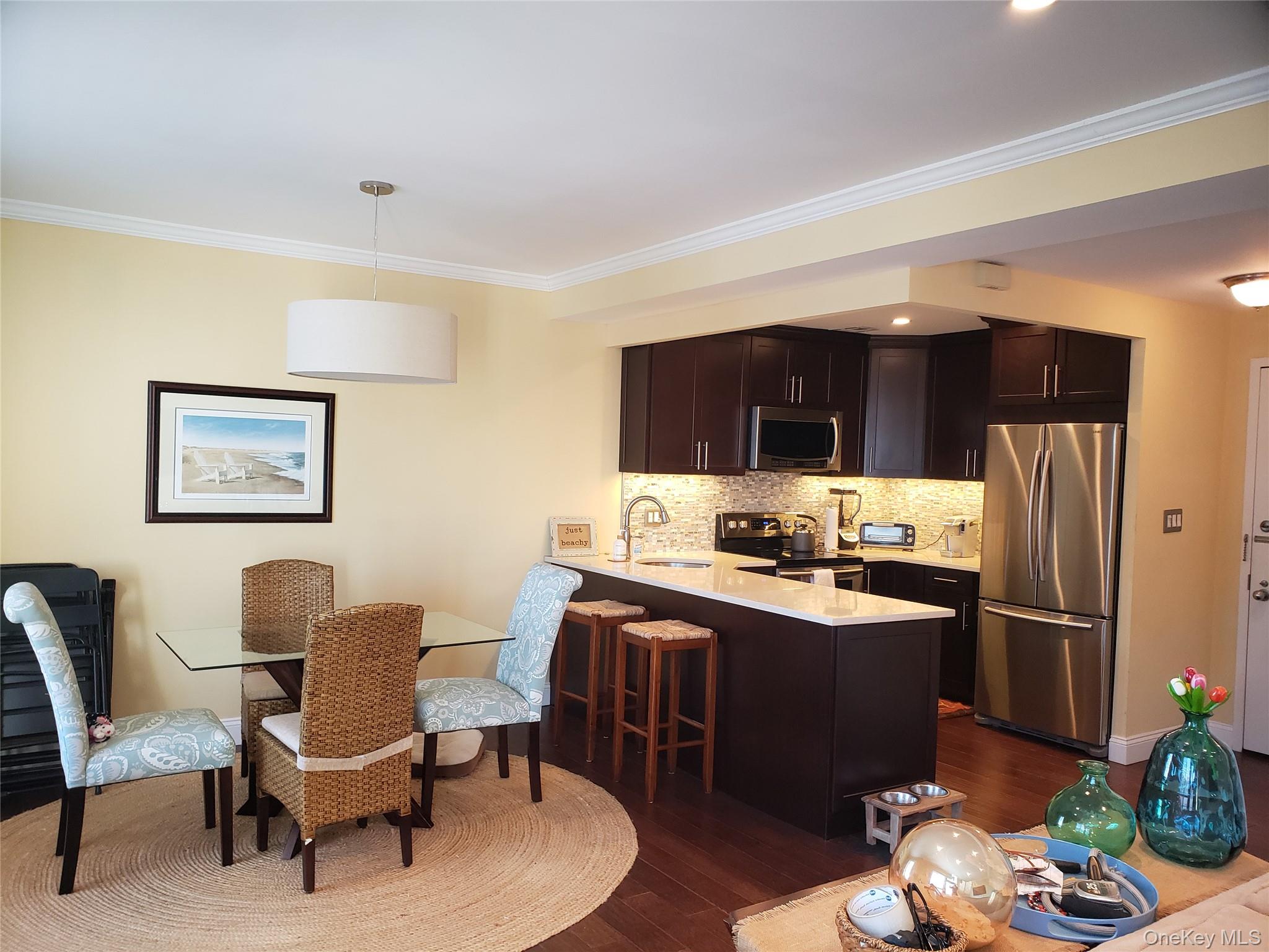 #17 photo, 100 W Broadway, ナッソー郡 Long Beach , NY 11561