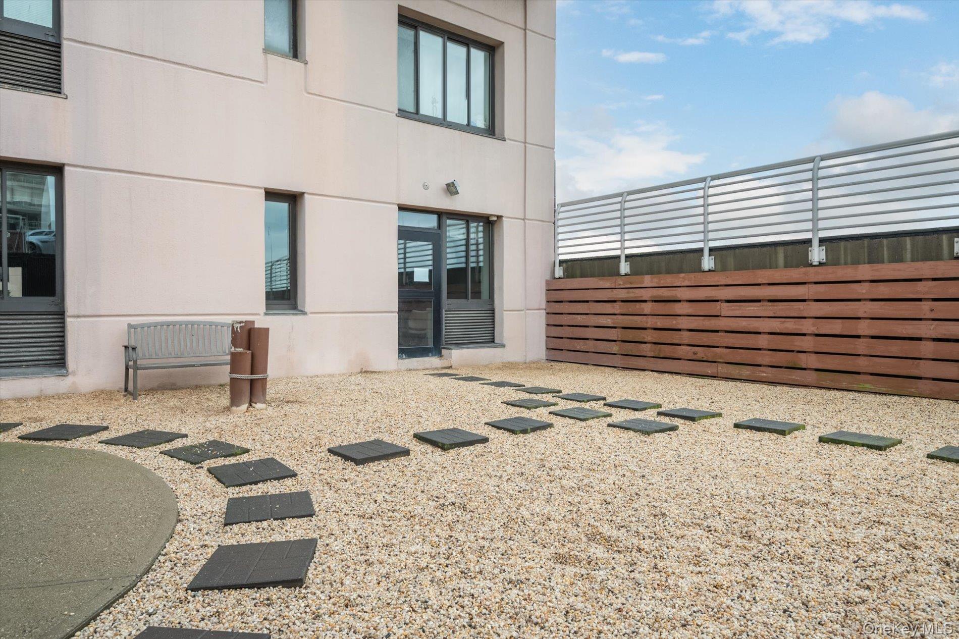 #7 photo, 100 W Broadway, ナッソー郡 Long Beach , NY 11561