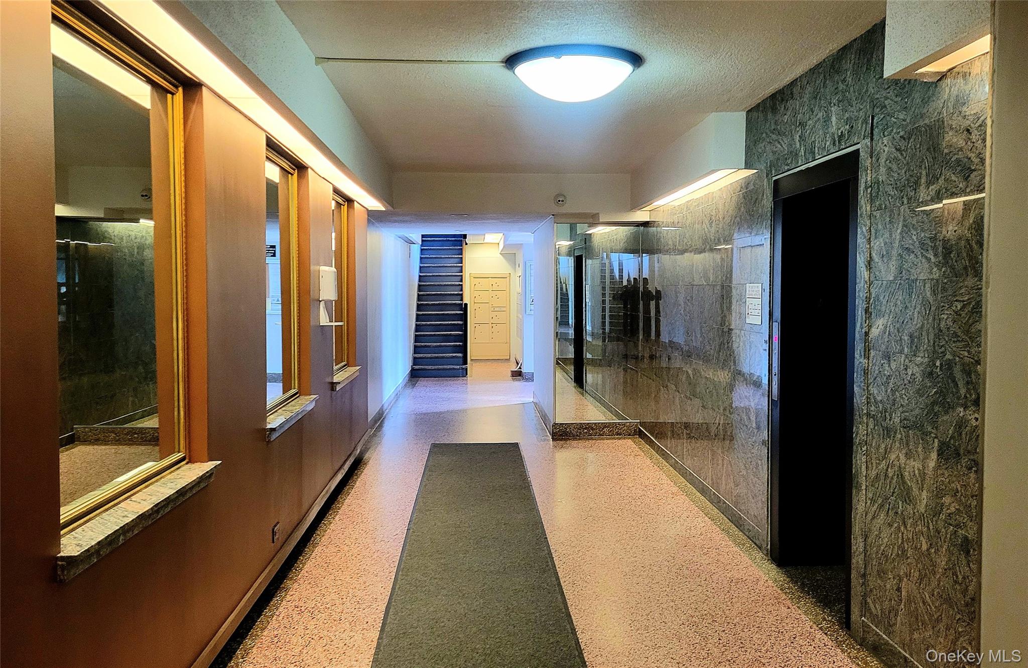 #10 photo, 32-23 88 Street, クイーンズ区 East Elmhurst , NY 11369