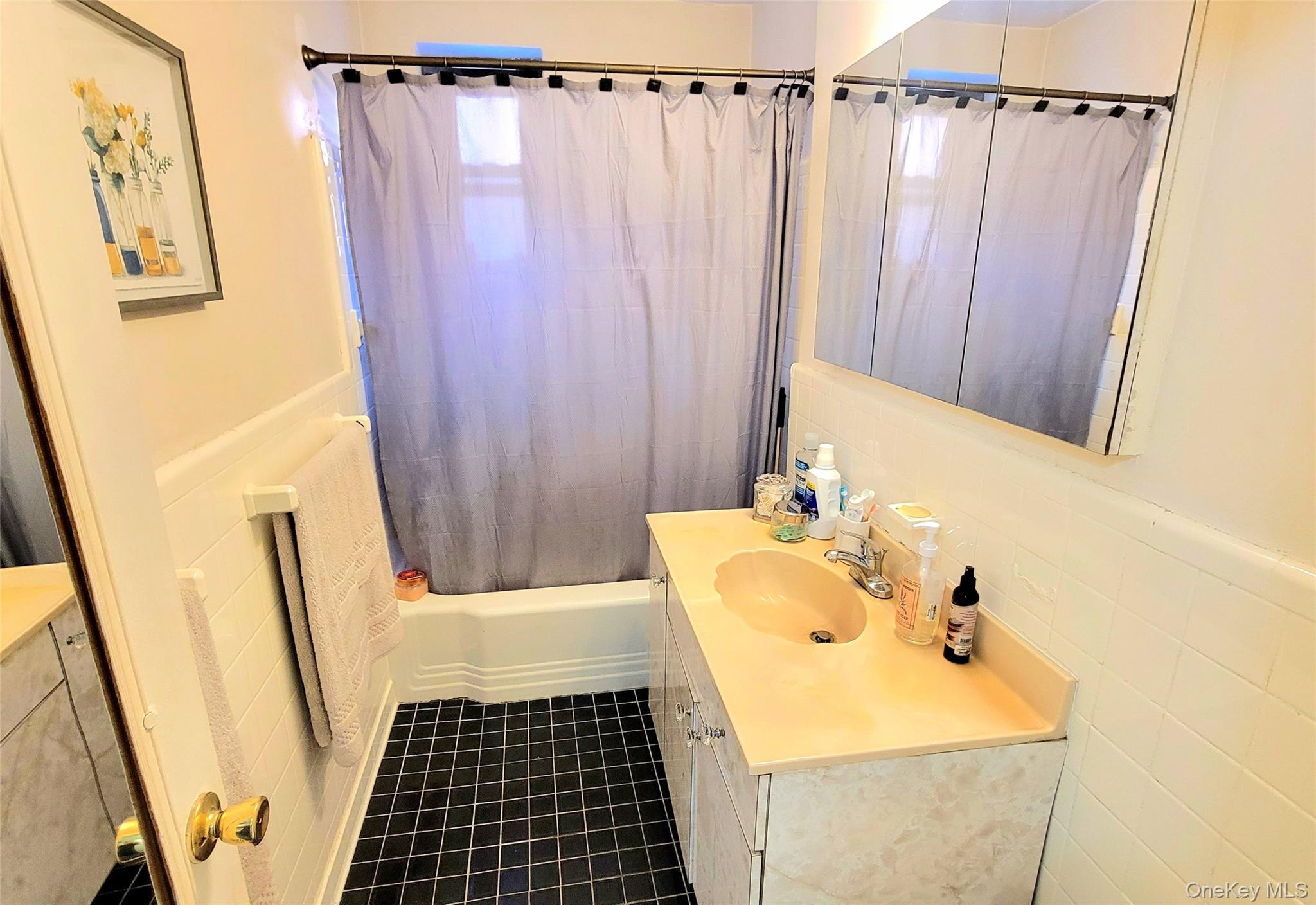 #3 photo, 32-23 88 Street, クイーンズ区 East Elmhurst , NY 11369