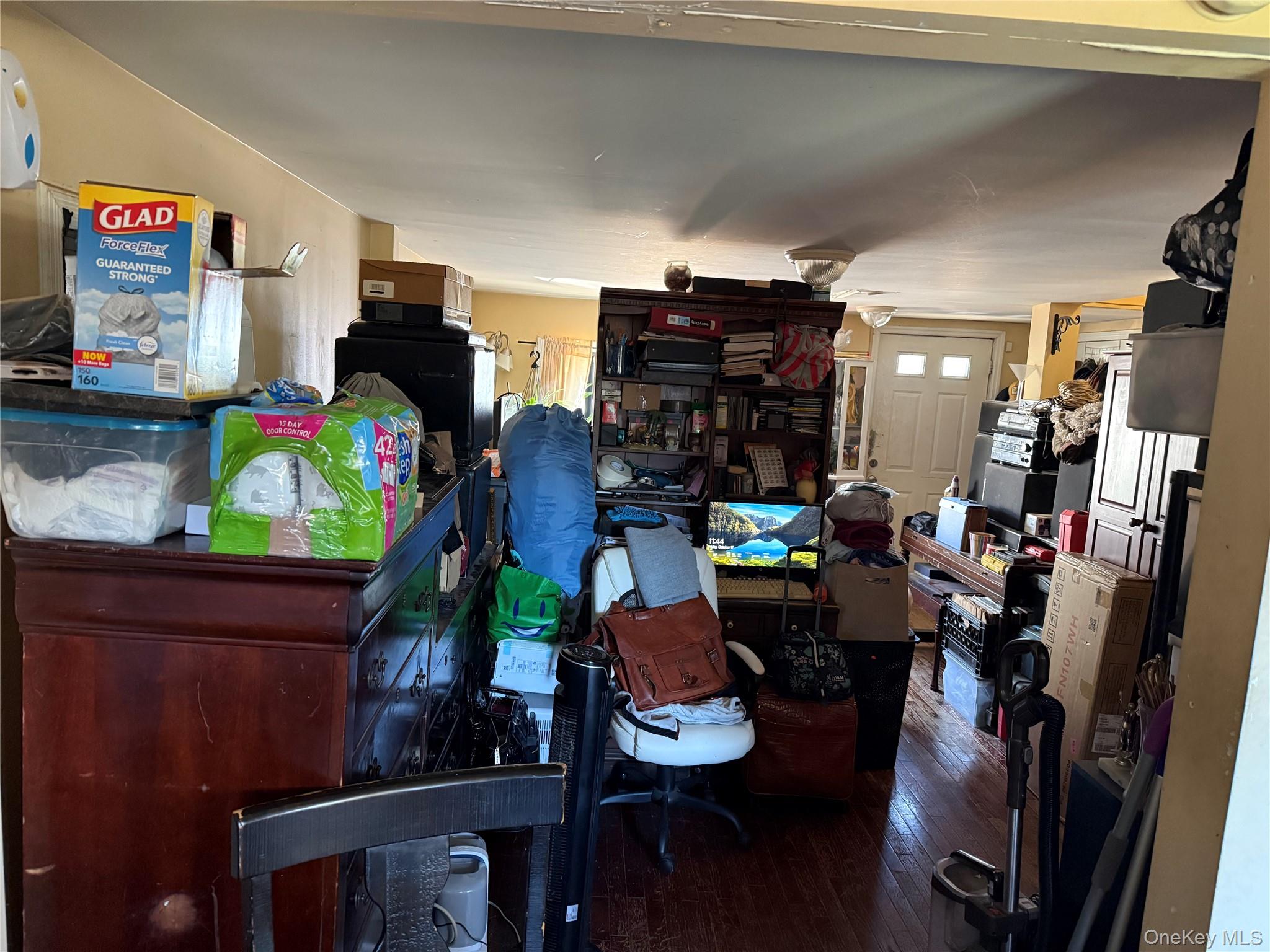 #6 photo, 171 Holland Avenue, ナッソー郡 Elmont , NY 11003