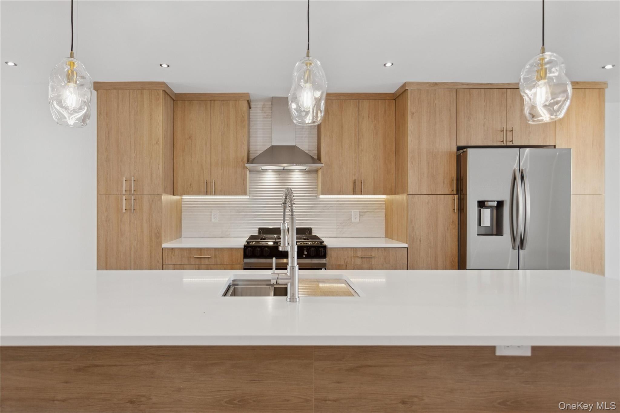 #10 photo, 31 Kent Road, ナッソー郡 Island Park , NY 11558