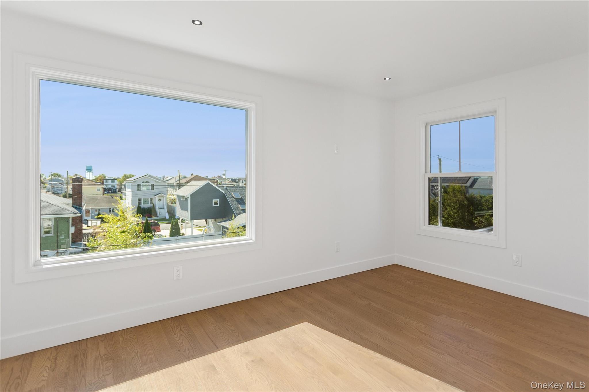 #15 photo, 31 Kent Road, ナッソー郡 Island Park , NY 11558