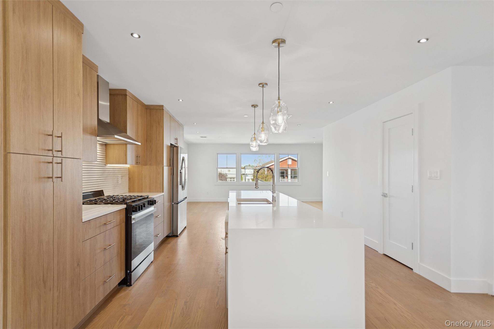 #7 photo, 31 Kent Road, ナッソー郡 Island Park , NY 11558