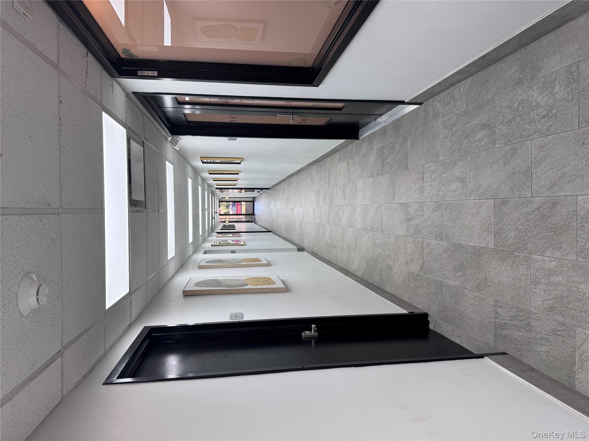 #2 photo, 501 S Broadway, ナッソー郡 Hicksville , NY 11801