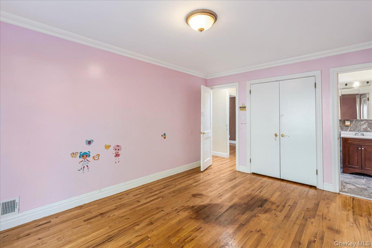 #15 photo, 5781 228 Street, クイーンズ区 Bayside , NY 11364