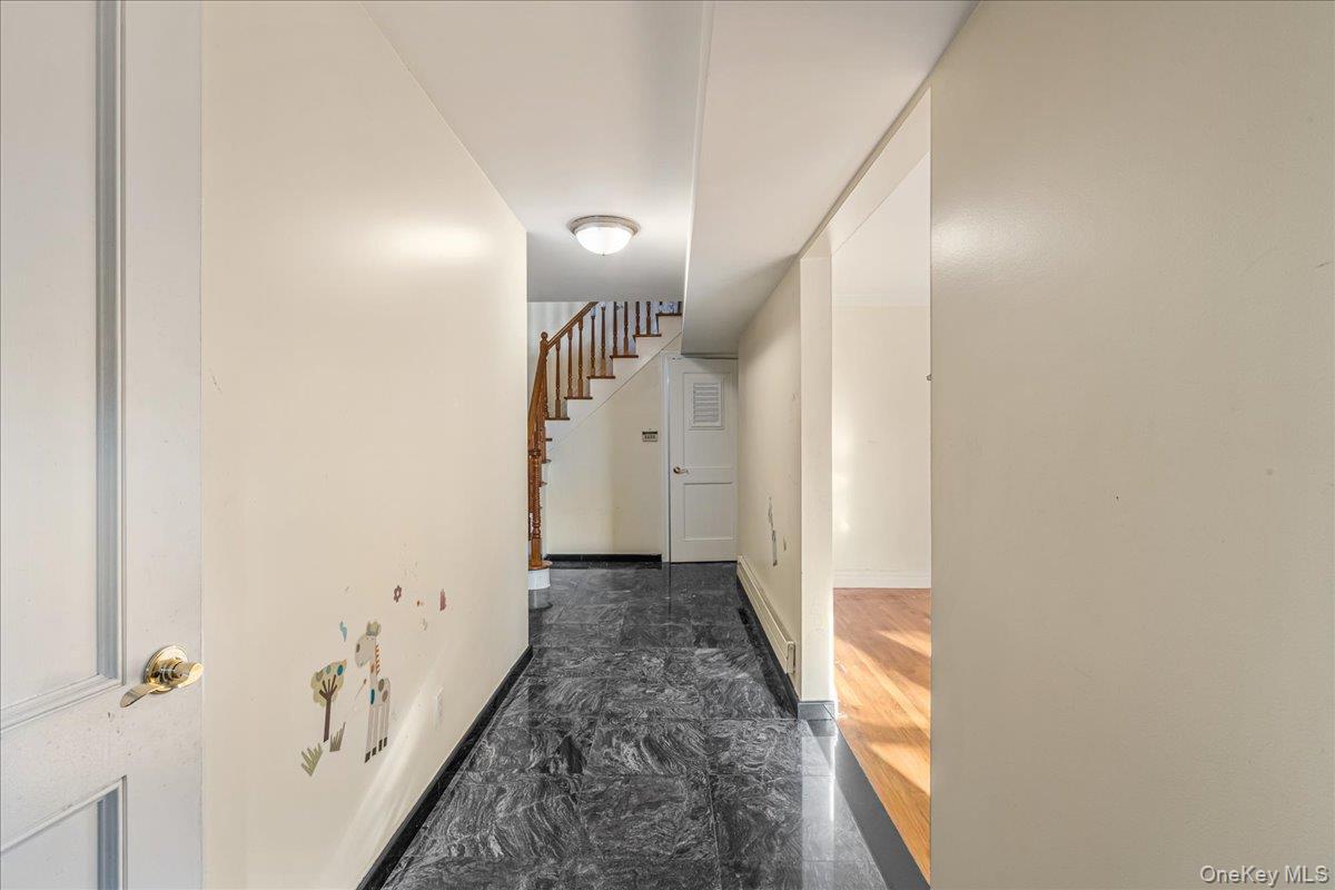 #4 photo, 5781 228 Street, クイーンズ区 Bayside , NY 11364