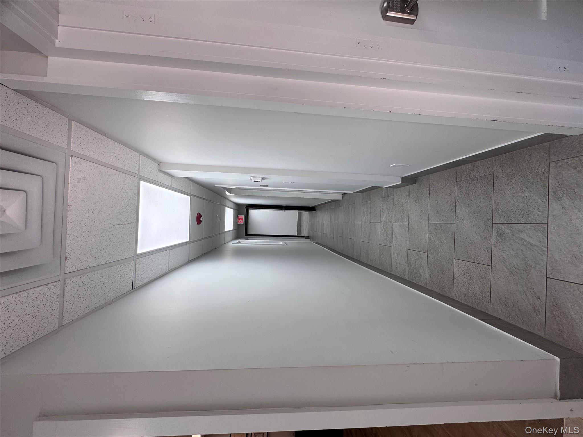 #2 photo, 501 S Broadway, ナッソー郡 Hicksville , NY 11801