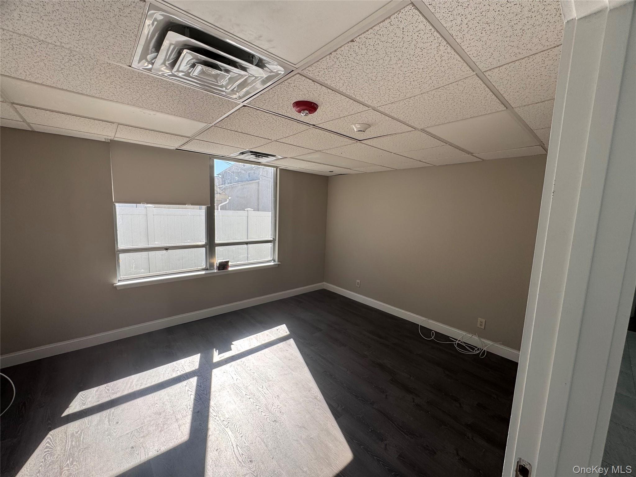 #4 photo, 501 S Broadway, ナッソー郡 Hicksville , NY 11801