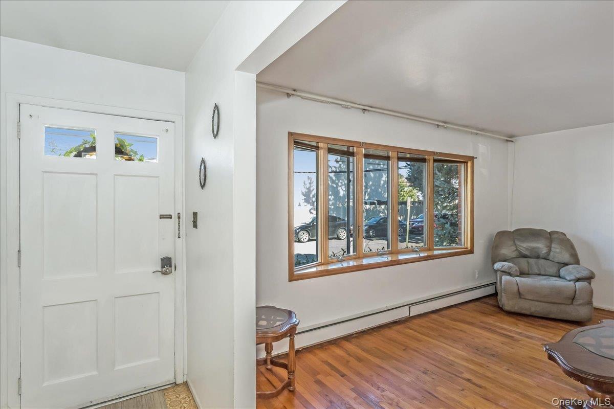 #4 photo, 12 Roxy Place, ナッソー郡 Lynbrook , NY 11563