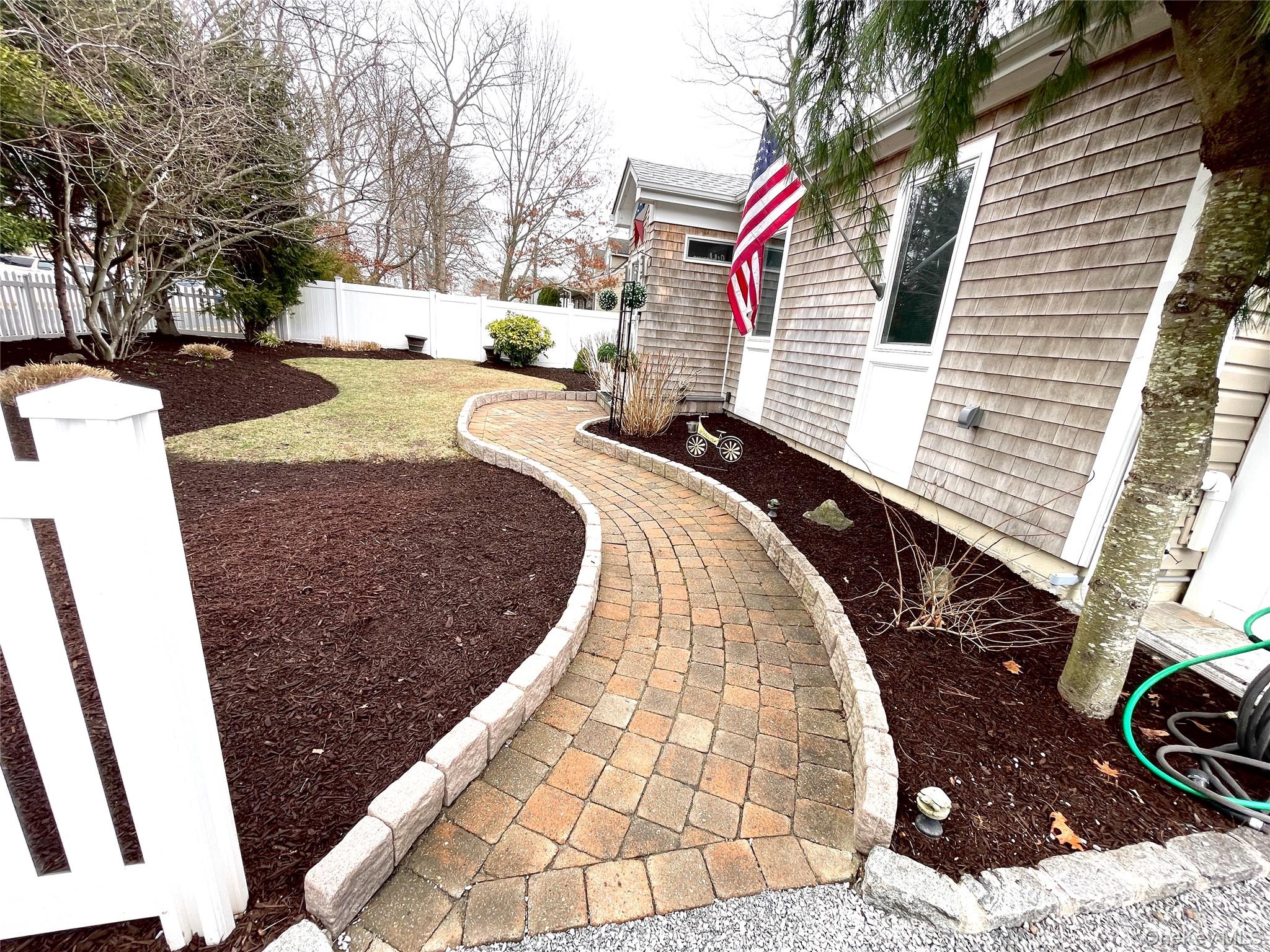 #2 photo, 30 Classon Avenue, サフォーク郡 Mastic , NY 11950